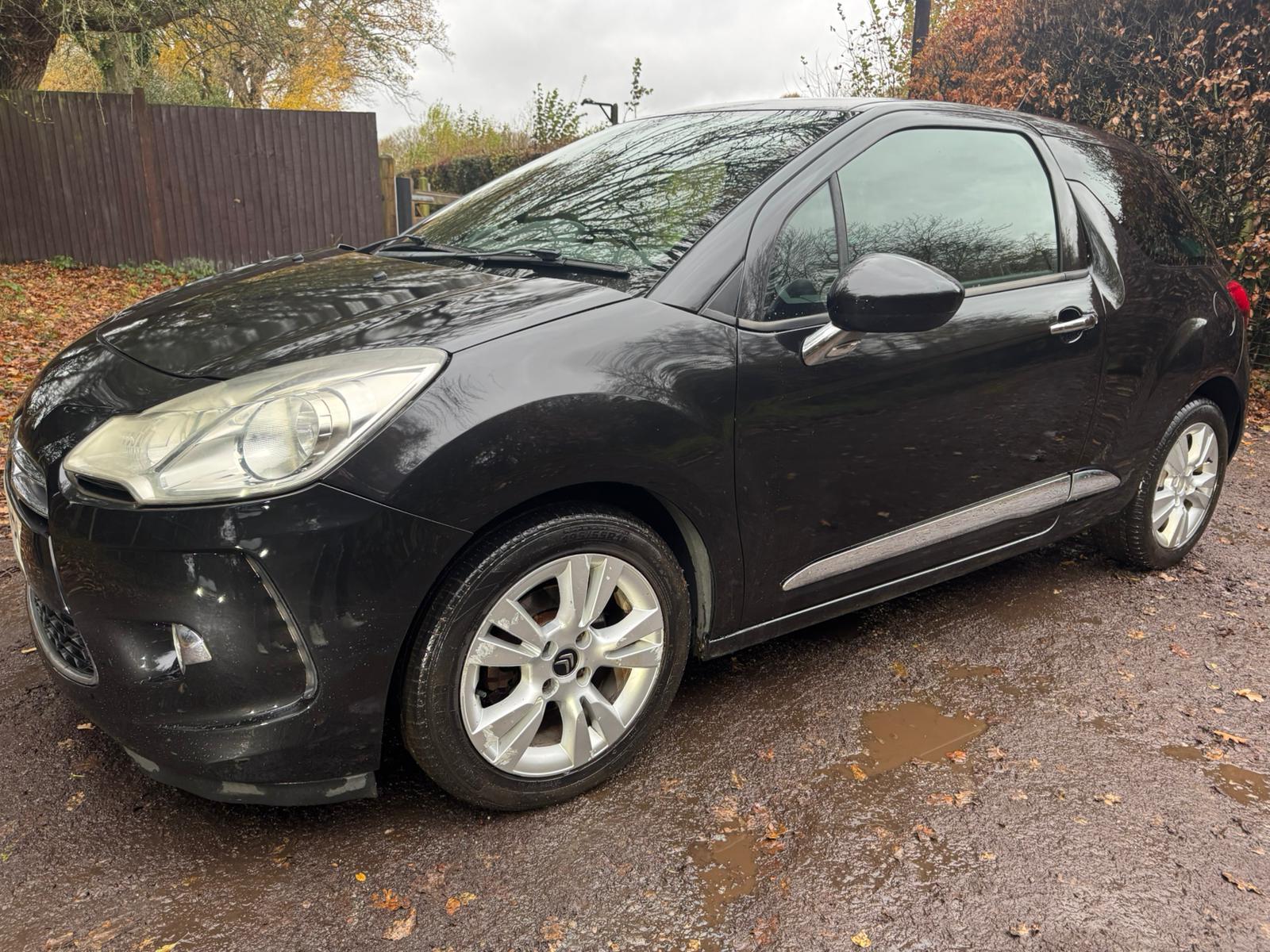 Citroen DS3 1.6 VTi DStyle Hatchback 3dr Petrol Auto Euro 5 (120 ps)