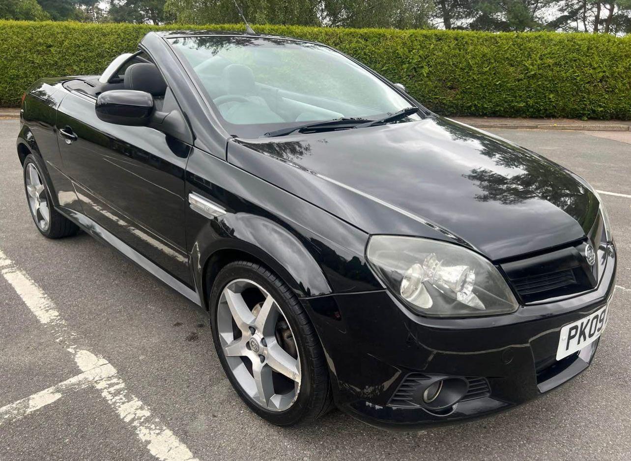 Vauxhall Tigra 1.4i 16v Exclusiv Convertible 2dr Petrol Manual (a/c) (146 g/km, 89 bhp)
