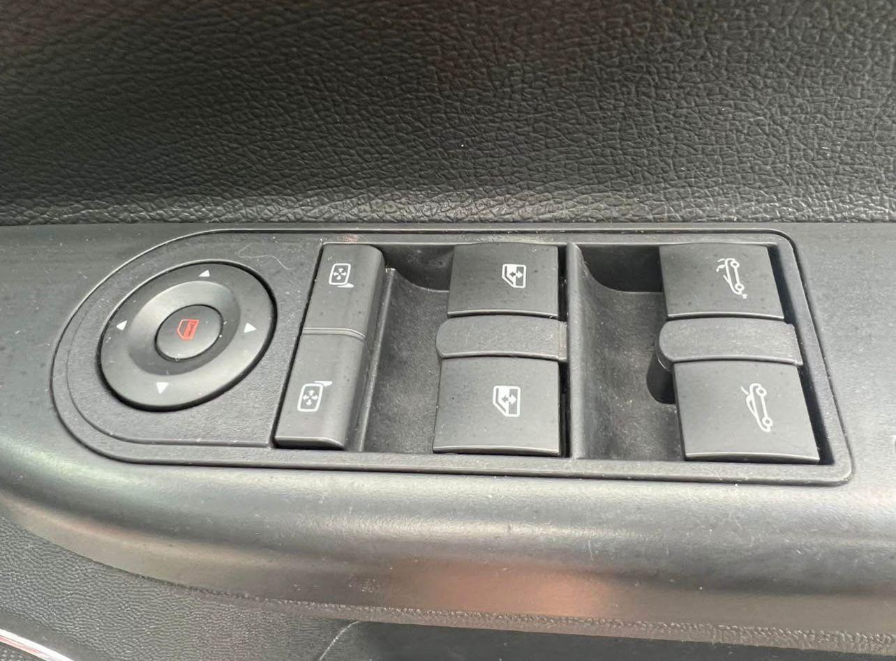 Vauxhall Tigra 1.4i 16v Exclusiv Convertible 2dr Petrol Manual (a/c) (146 g/km, 89 bhp)