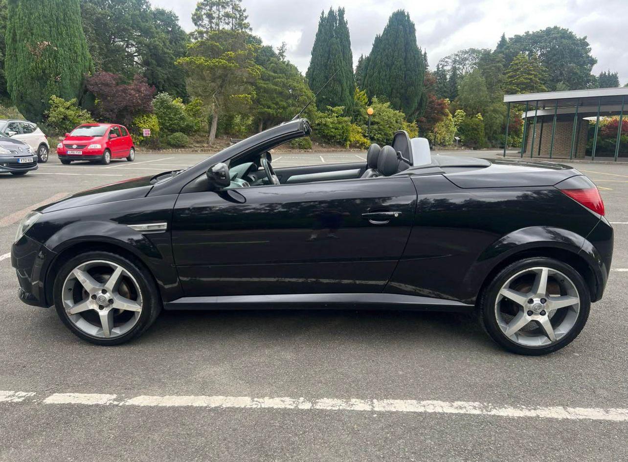 Vauxhall Tigra 1.4i 16v Exclusiv Convertible 2dr Petrol Manual (a/c) (146 g/km, 89 bhp)