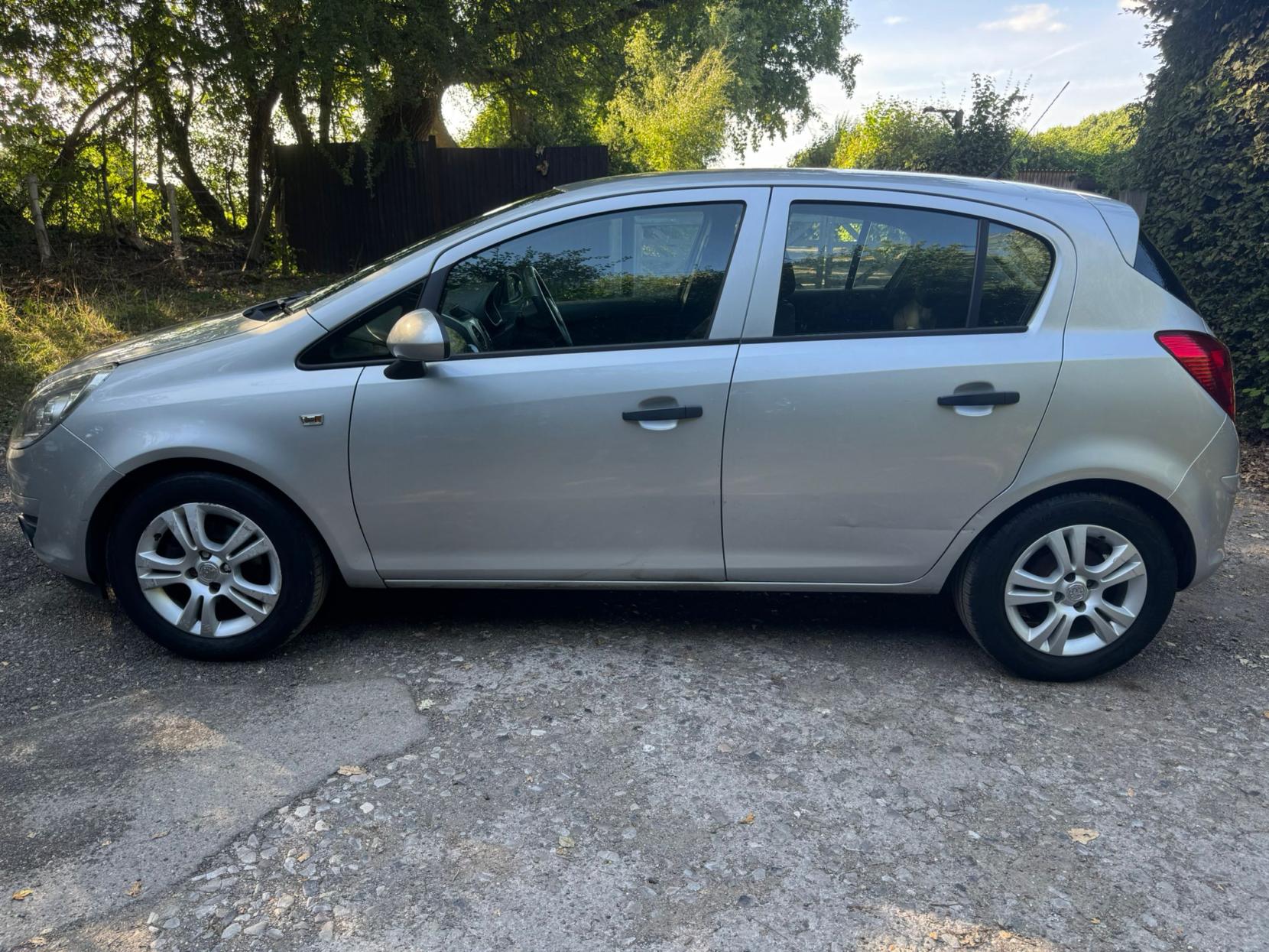 Vauxhall Corsa 1.2i 16v Energy Hatchback 5dr Petrol Manual (a/c) (124 g/km, 84 bhp)