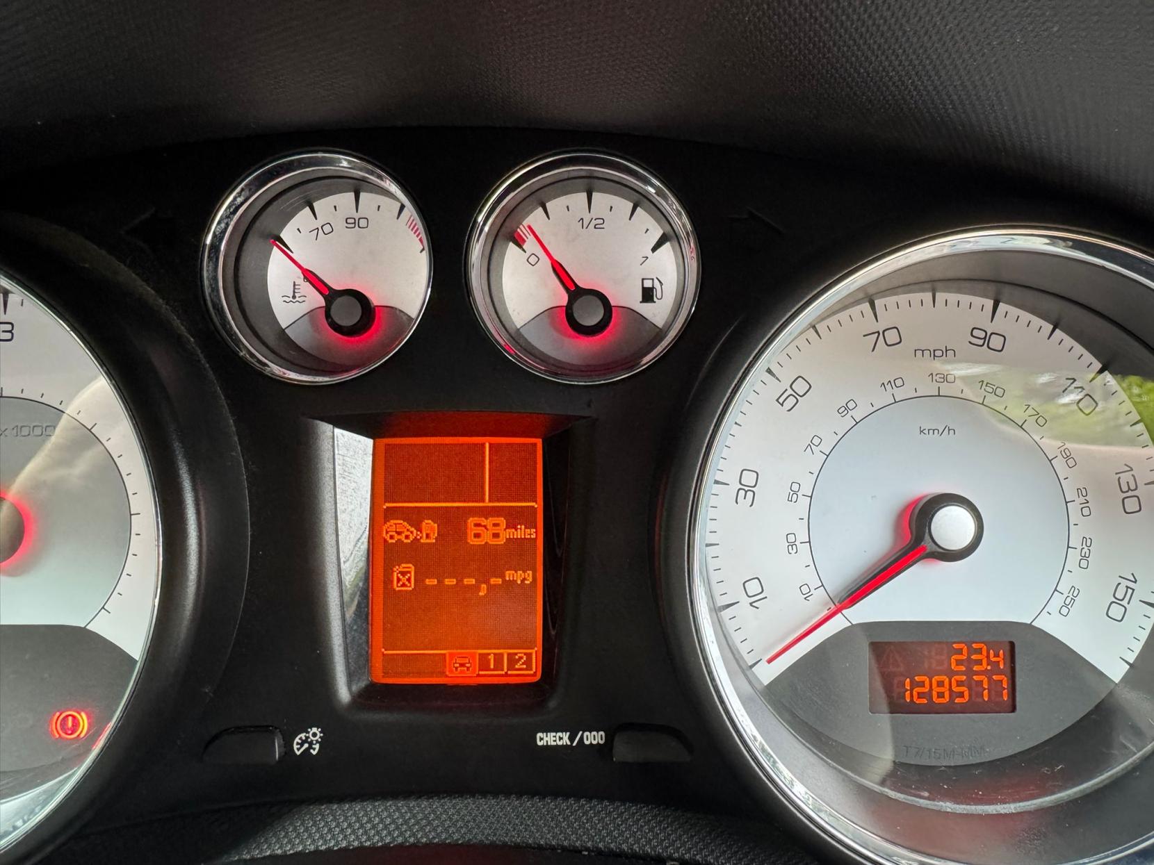 Peugeot 308 1.6 HDi SR Hatchback 5dr Diesel Manual (115 g/km, 90 bhp)