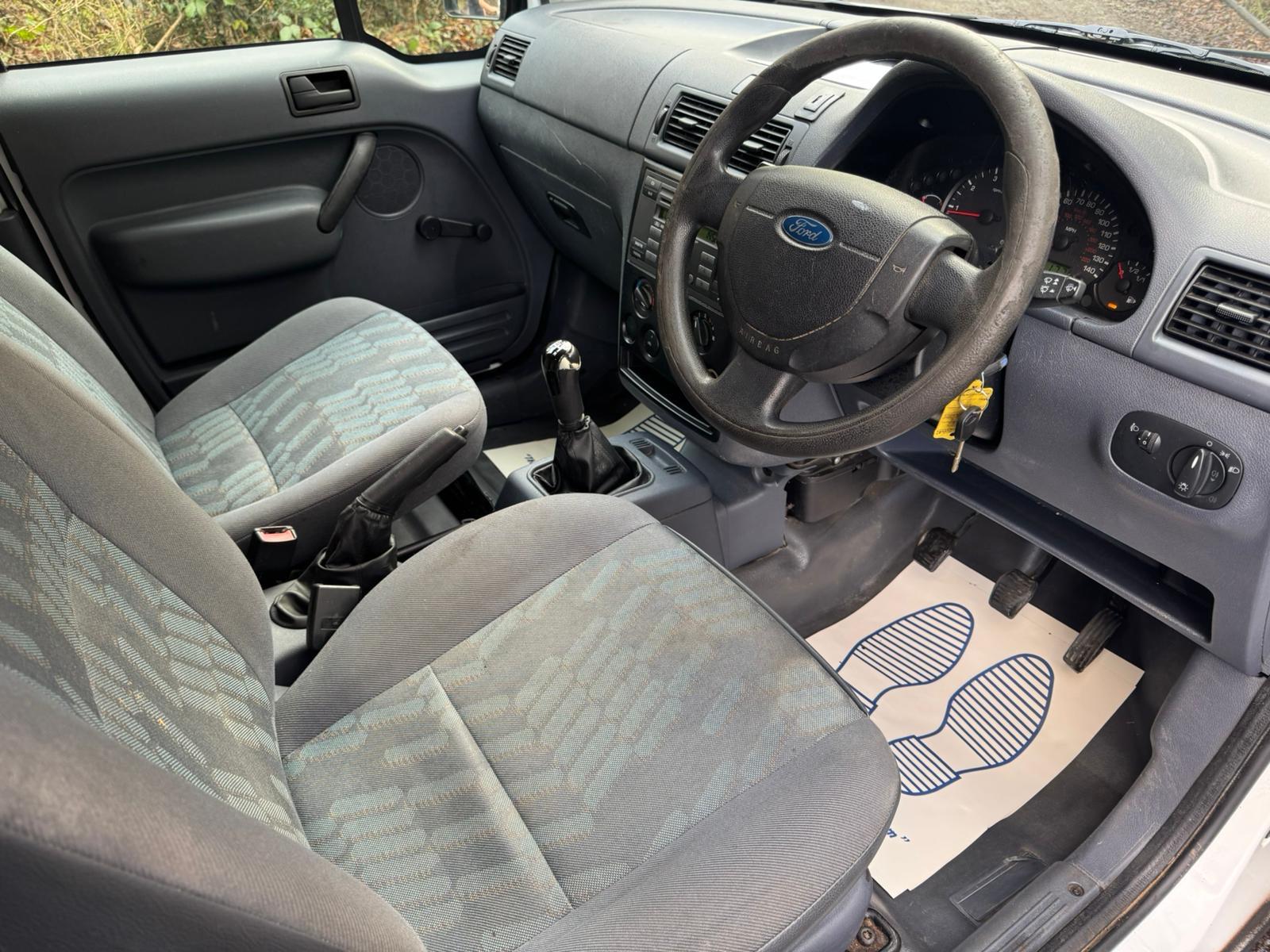 Ford Transit Connect 1.8 TDdi T200 Panel Van 4dr Diesel Manual L1 H1 (74 bhp)