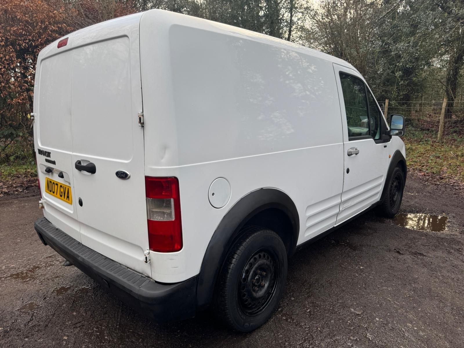Ford Transit Connect 1.8 TDdi T200 Panel Van 4dr Diesel Manual L1 H1 (74 bhp)
