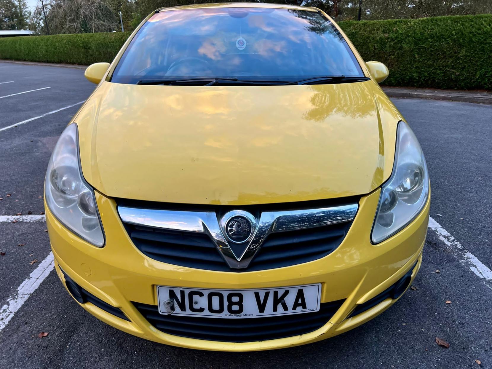 Vauxhall Corsa 1.2i 16v Design Hatchback 3dr Petrol Manual (a/c) (139 g/km, 79 bhp)