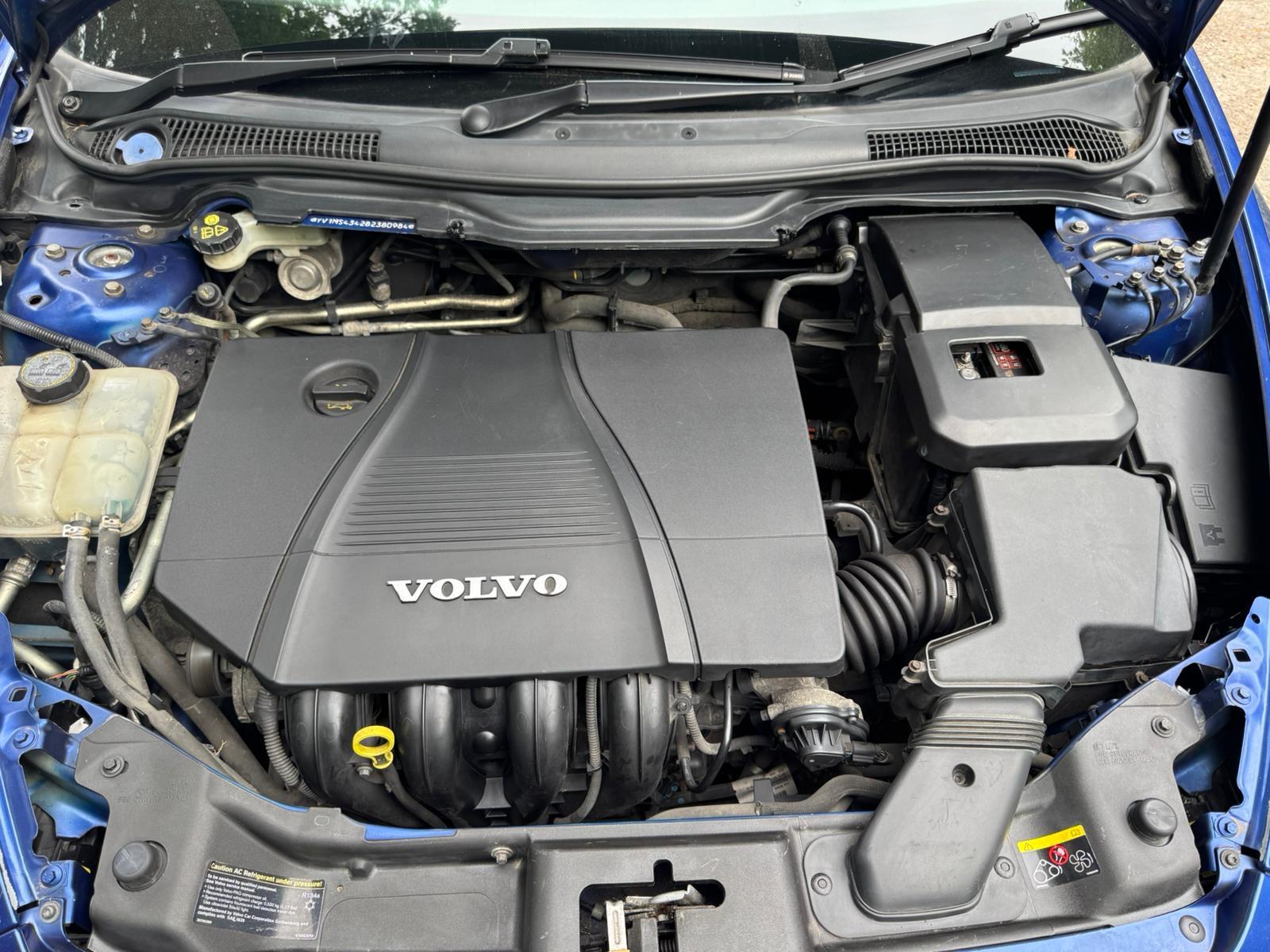 Volvo S40 2.0 SE Saloon 4dr Petrol Manual Euro 4 (145 ps)