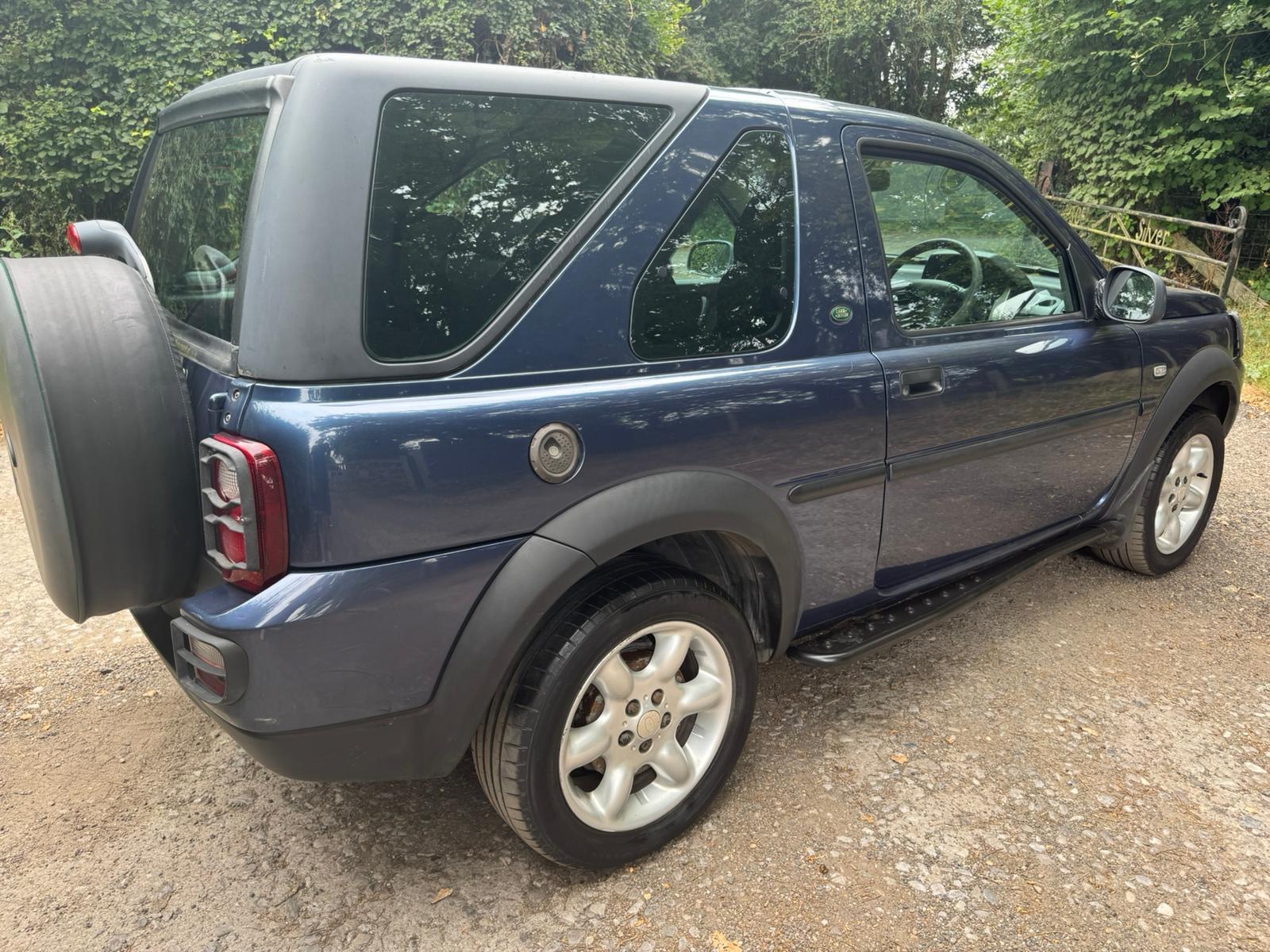 Land Rover Freelander 1.8 XEi Special Edition Soft Top 3dr Petrol Manual (248 g/km, 115 bhp)
