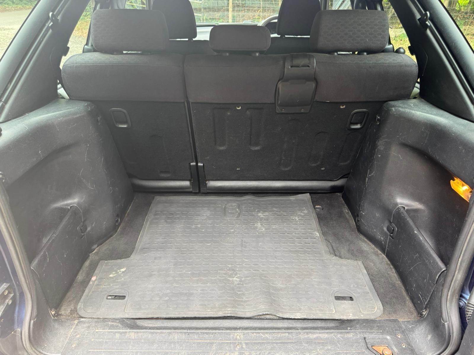 Land Rover Freelander 1.8 XEi Special Edition Soft Top 3dr Petrol Manual (248 g/km, 115 bhp)