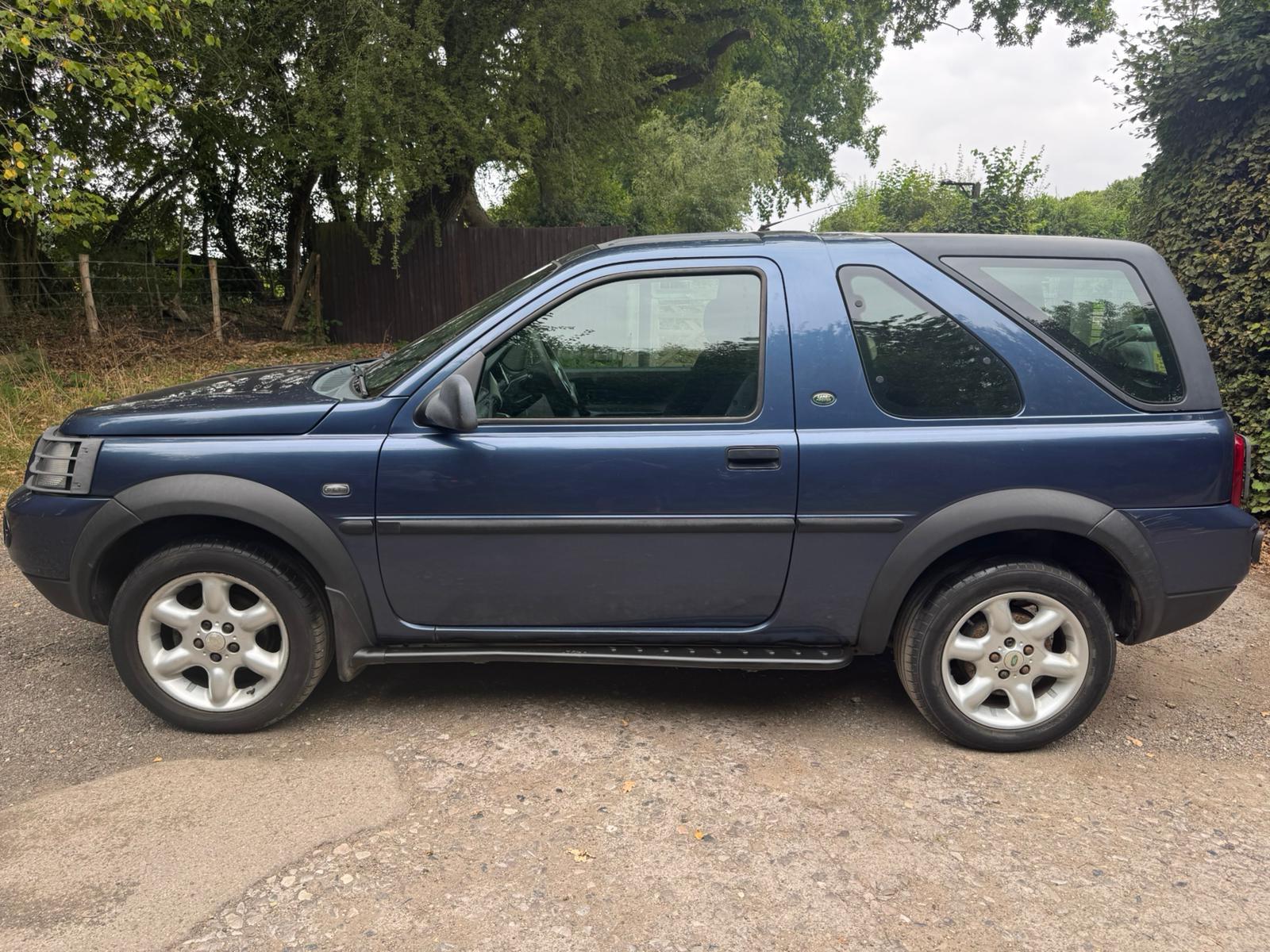 Land Rover Freelander 1.8 XEi Special Edition Soft Top 3dr Petrol Manual (248 g/km, 115 bhp)