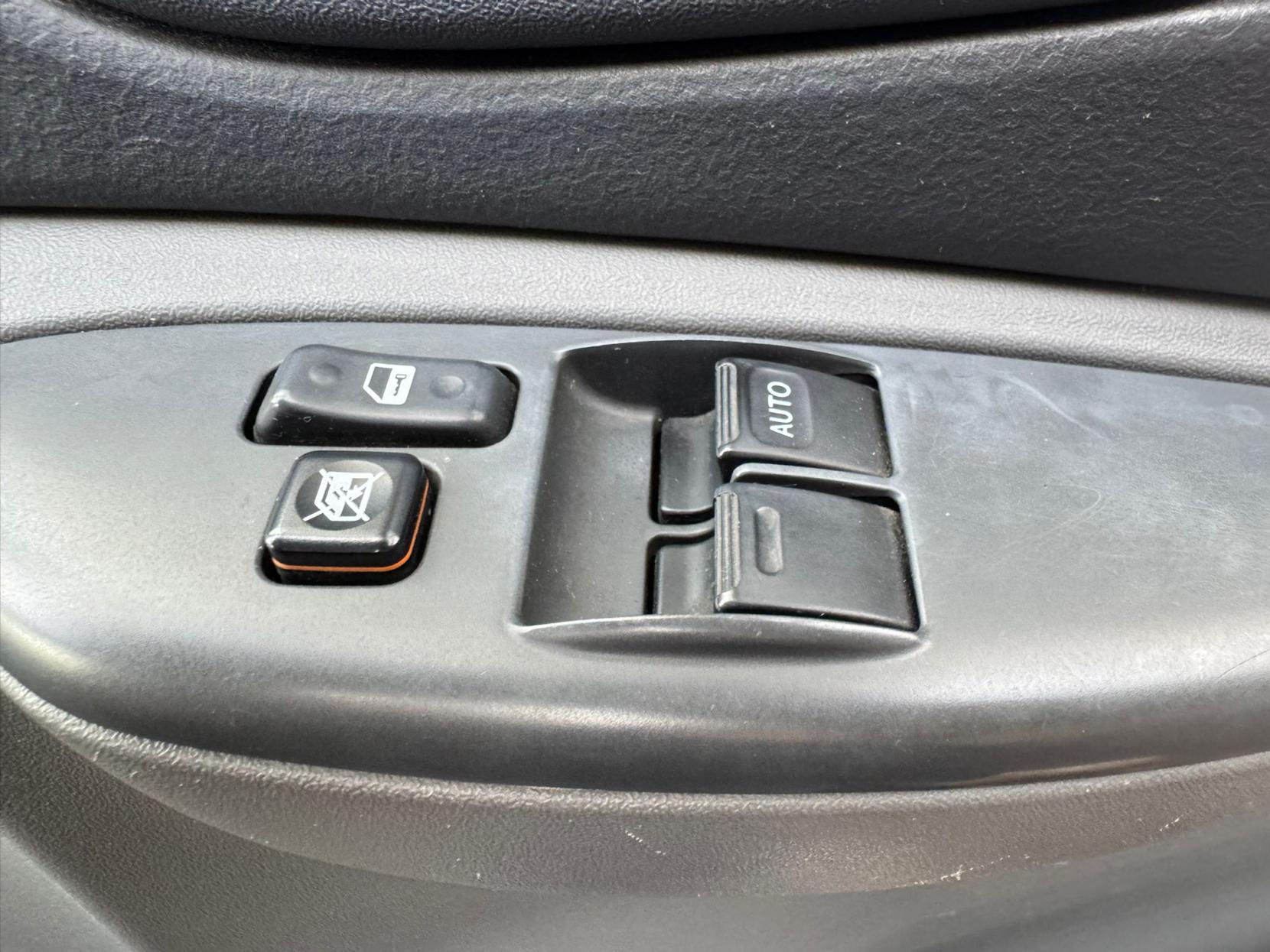 Toyota Yaris 1.4 D-4D T3 Hatchback 3dr Diesel Manual (117 g/km, 74 bhp)