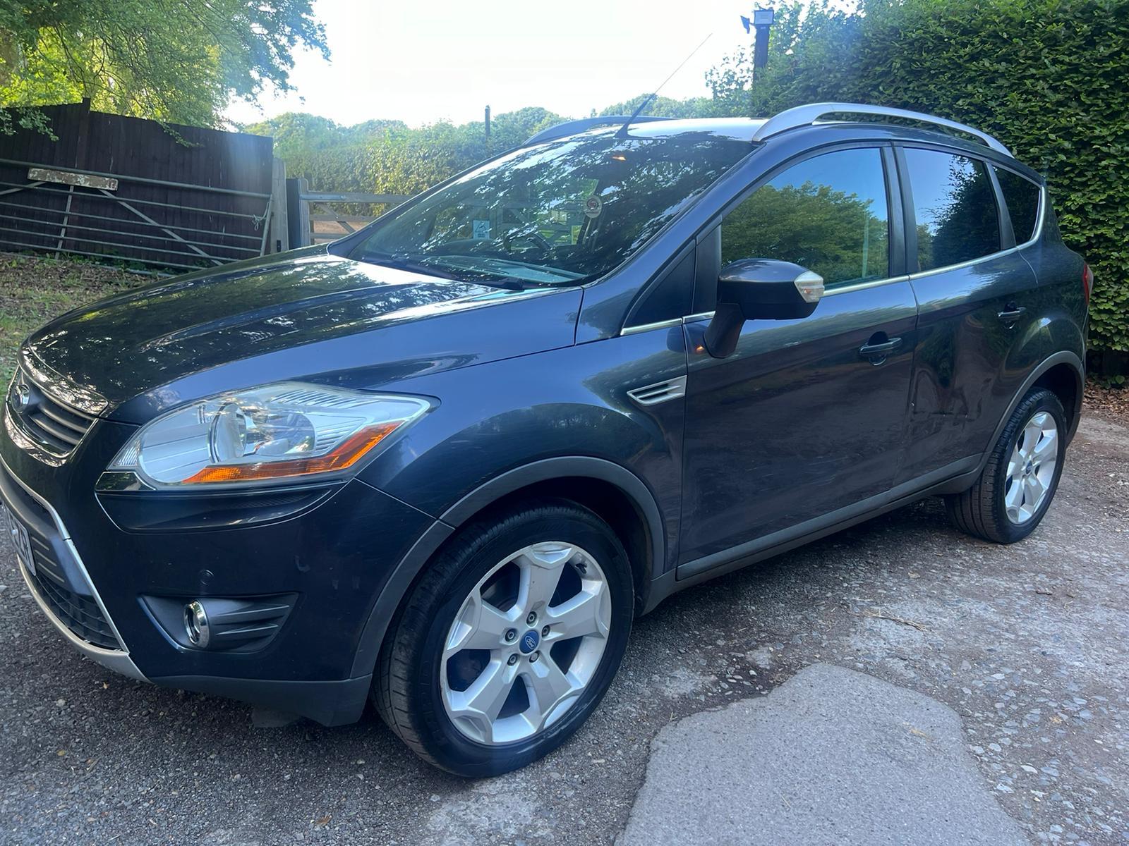 Ford Kuga 2.0 TDCi Titanium SUV 5dr Diesel Manual 2WD Euro 4 (136 ps)