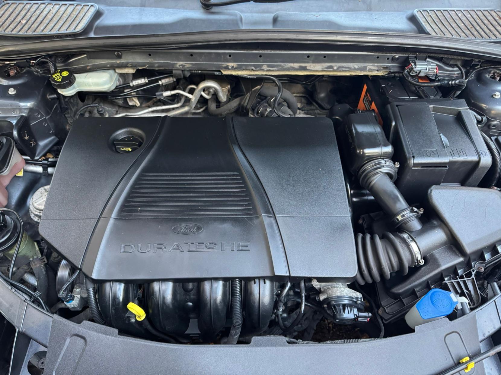 Ford Mondeo 2.0 Zetec Hatchback 5dr Petrol Manual (189 g/km, 143 bhp)