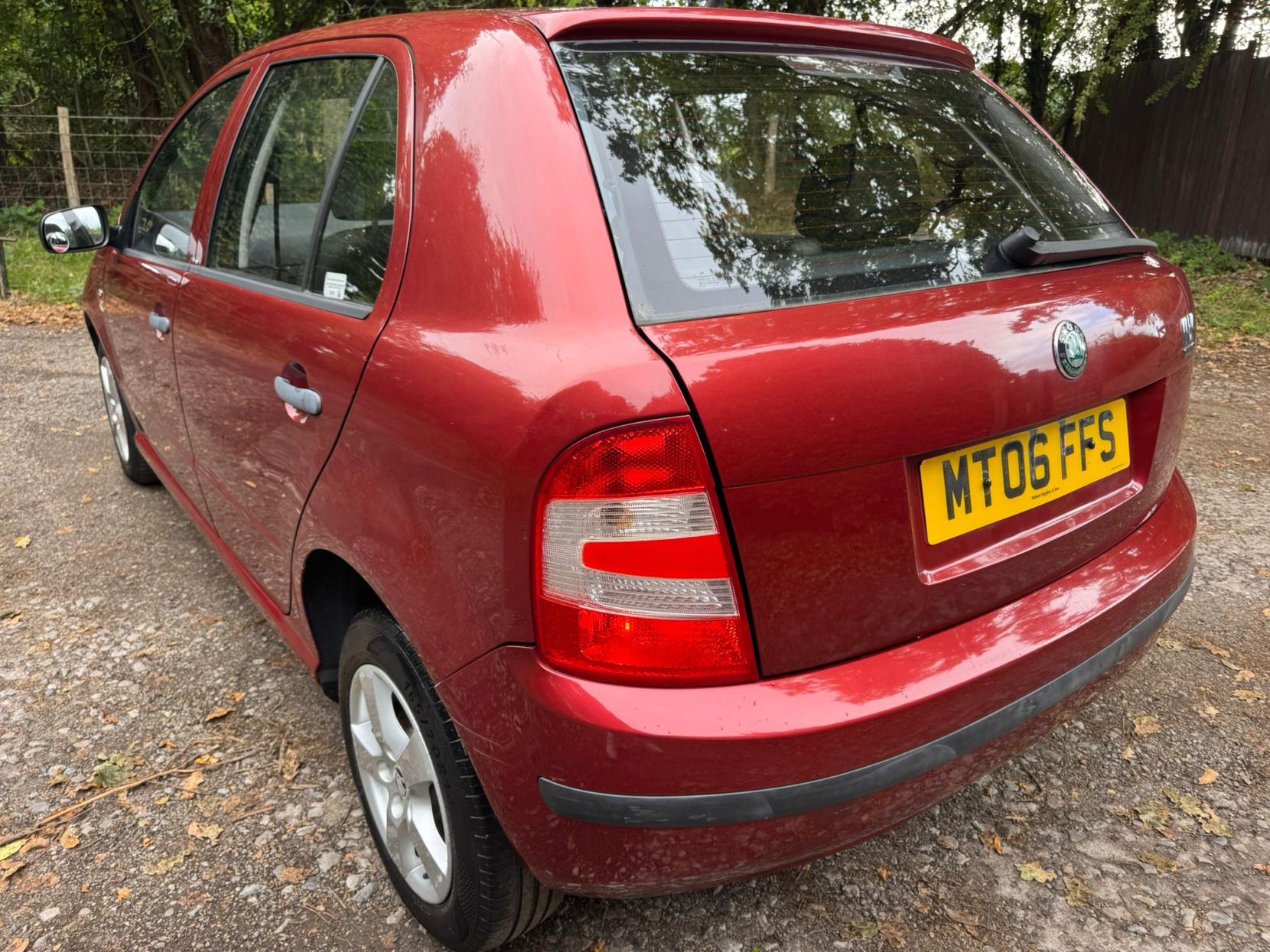 Skoda Fabia 1.2 HTP Classic Hatchback 5dr Petrol Manual (140 g/km, 54 bhp)