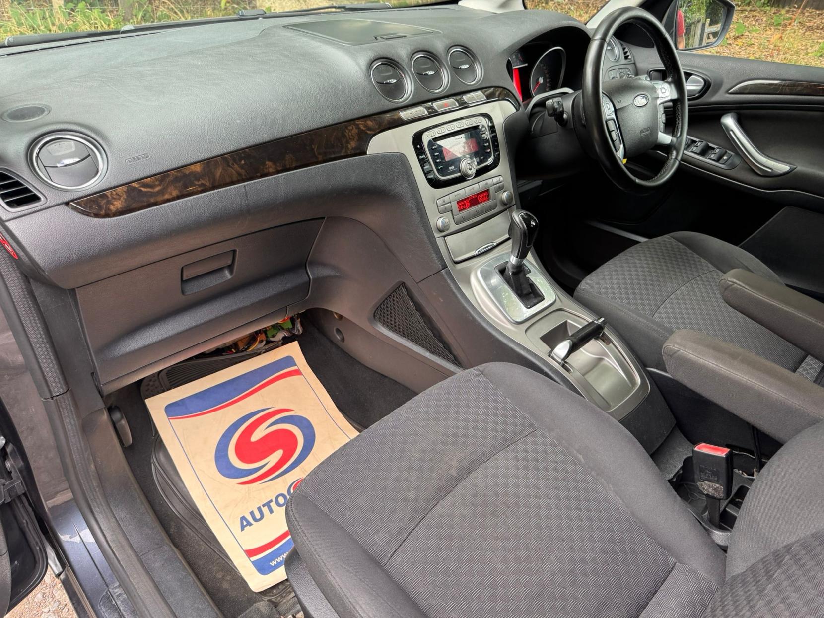 Ford Galaxy 2.0 TDCi Ghia MPV 5dr Diesel Automatic (196 g/km, 138 bhp)