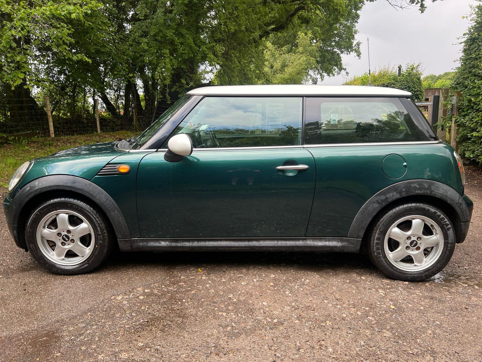 MINI Hatch 1.6 Cooper Hatchback 3dr Petrol Manual Euro 4 (120 ps)