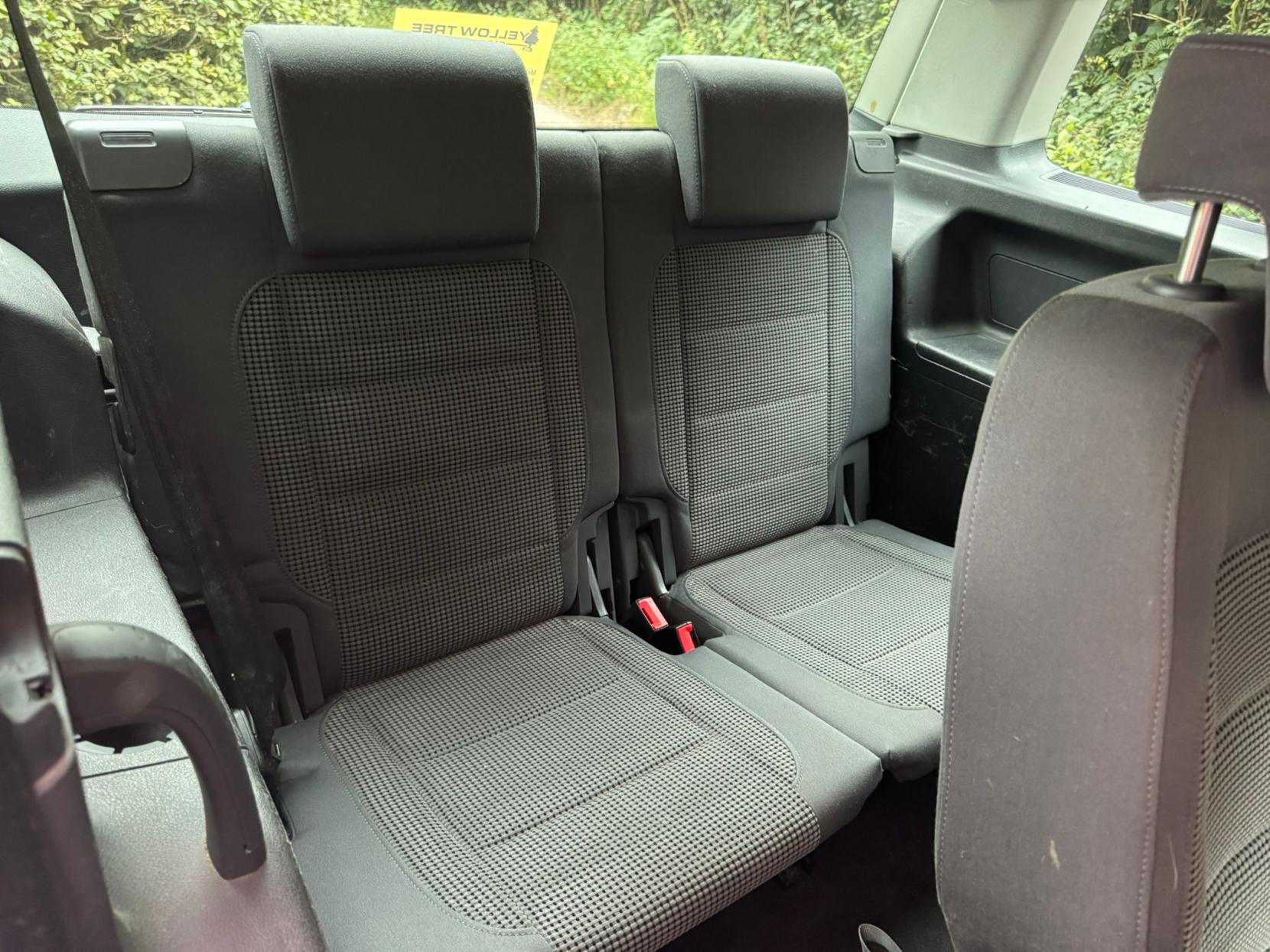 Volkswagen Touran 2.0 TDI PD Sport MPV 5dr Diesel Manual (7 Seats) (165 g/km, 134 bhp)