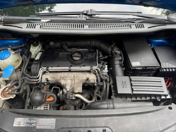 Volkswagen Touran 2.0 TDI PD Sport MPV 5dr Diesel Manual (7 Seats) (165 g/km, 134 bhp)