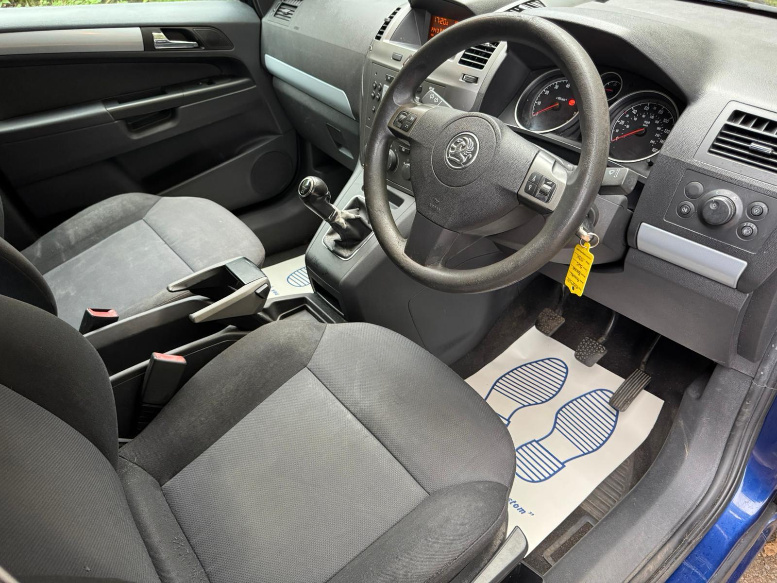 Vauxhall Zafira 1.6 Club MPV 5dr Petrol Manual Euro 4 (105 ps)