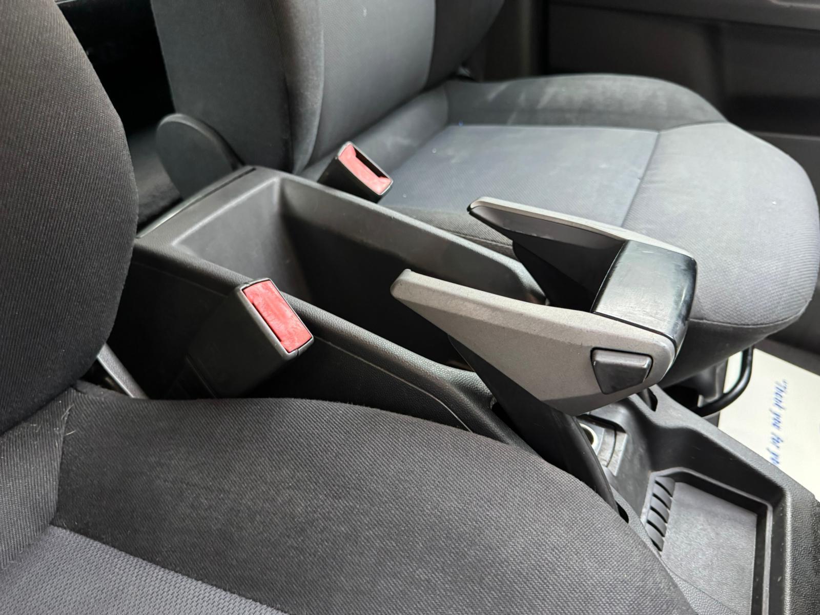 Vauxhall Zafira 1.6 Club MPV 5dr Petrol Manual Euro 4 (105 ps)