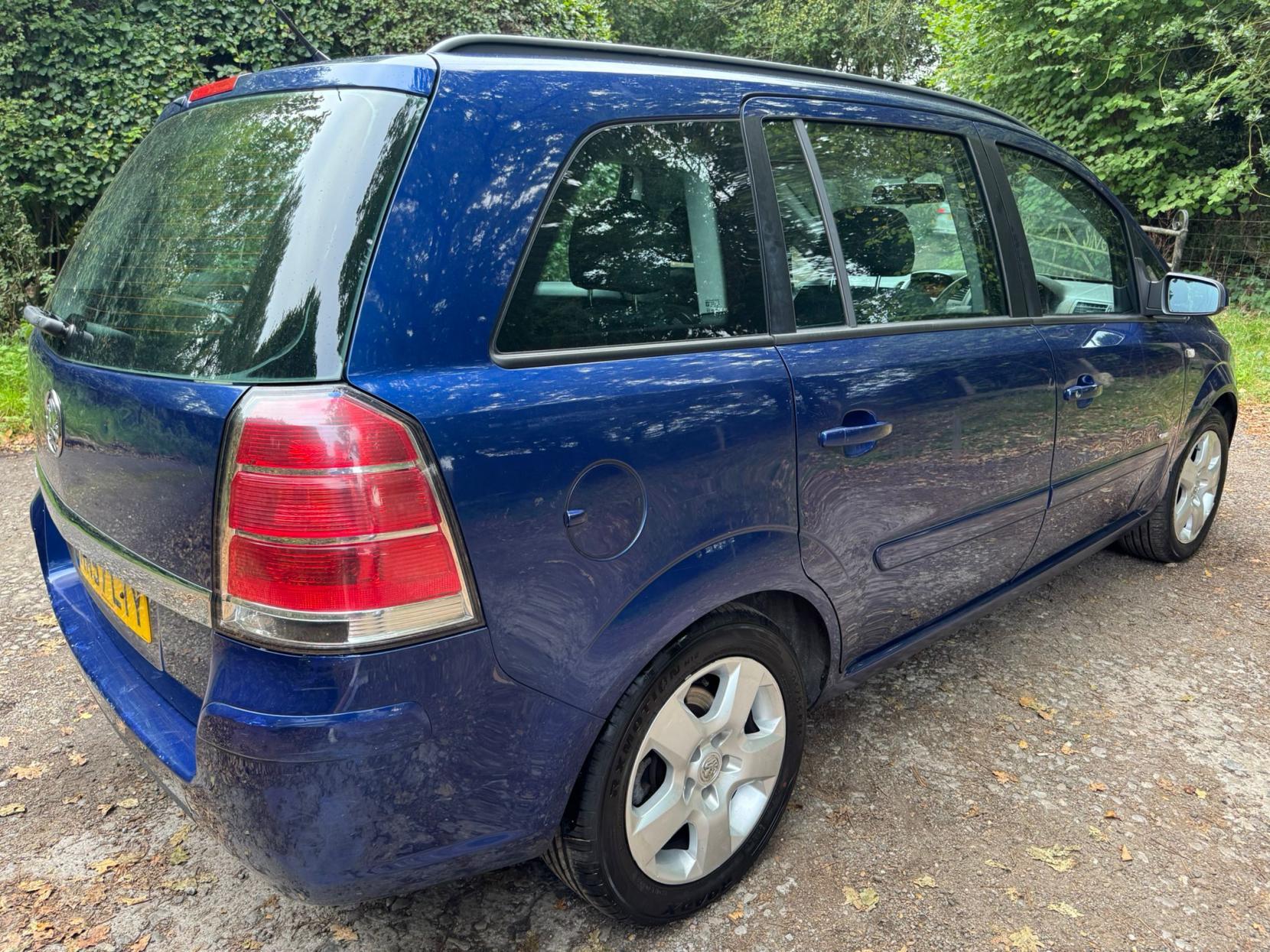 Vauxhall Zafira 1.6 Club MPV 5dr Petrol Manual Euro 4 (105 ps)