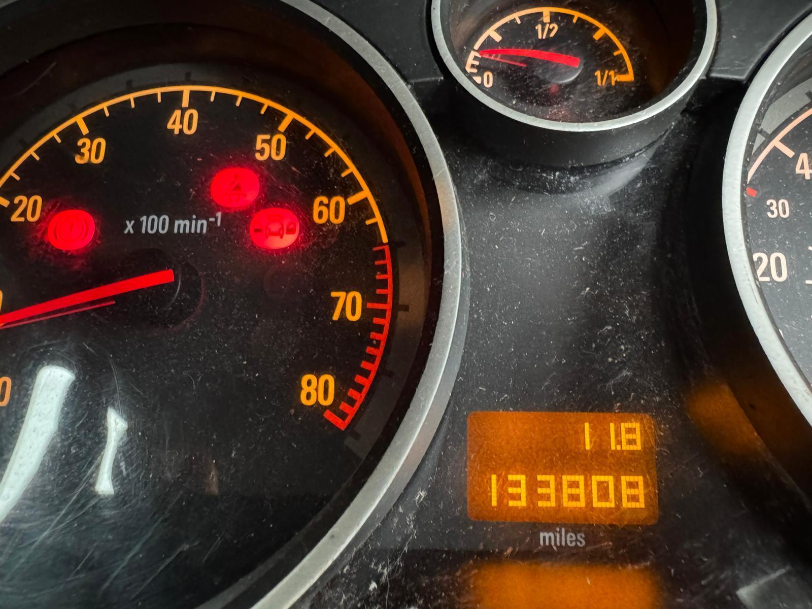 Vauxhall Zafira 1.6 Club MPV 5dr Petrol Manual Euro 4 (105 ps)