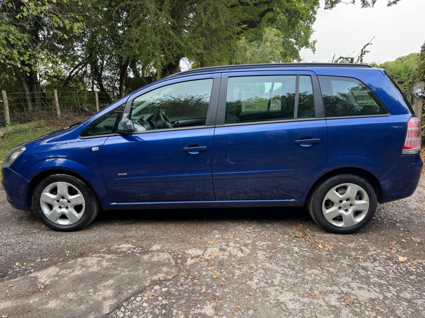Vauxhall Zafira 1.6 Club MPV 5dr Petrol Manual Euro 4 (105 ps)