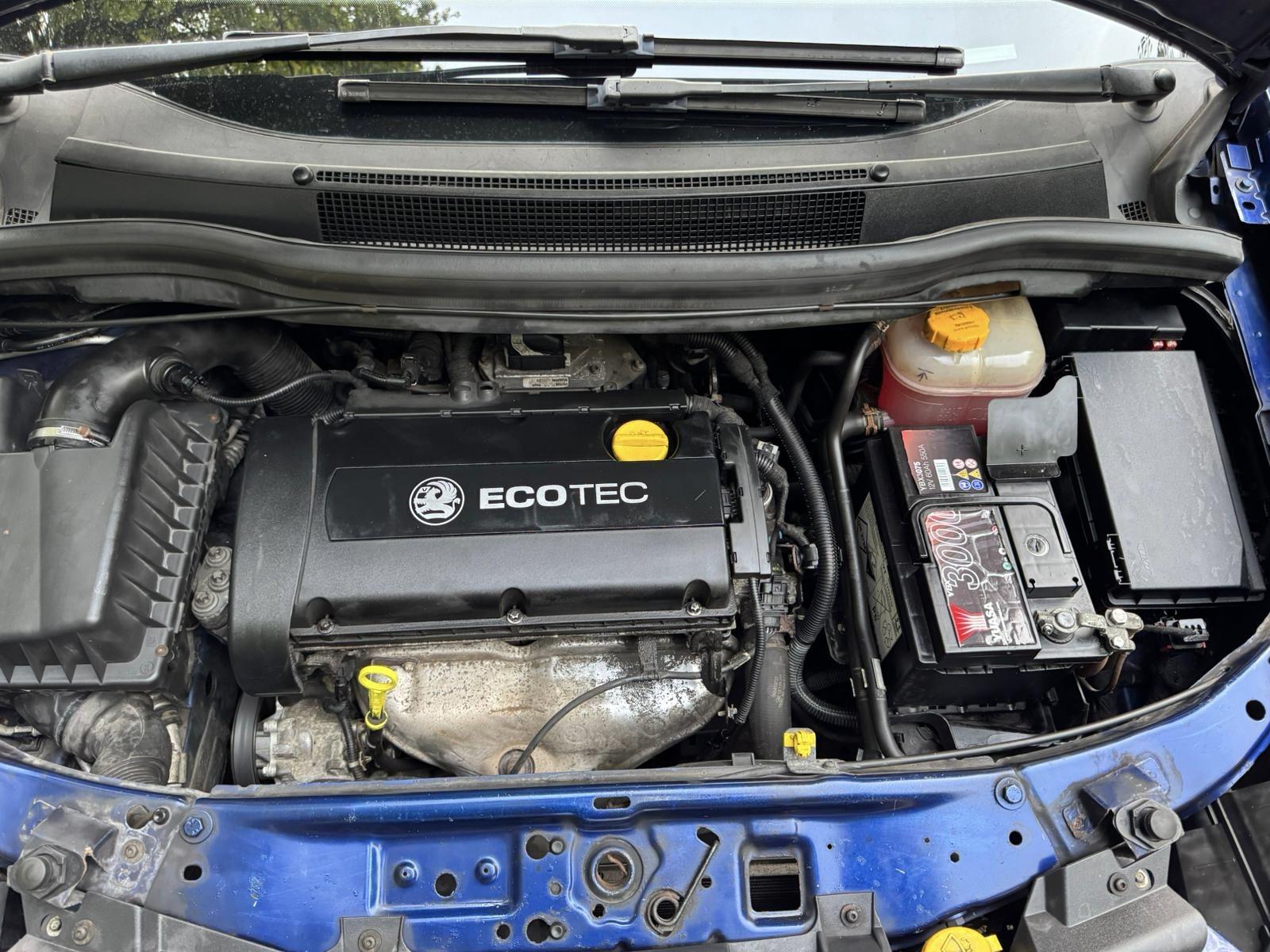 Vauxhall Zafira 1.6 Club MPV 5dr Petrol Manual Euro 4 (105 ps)