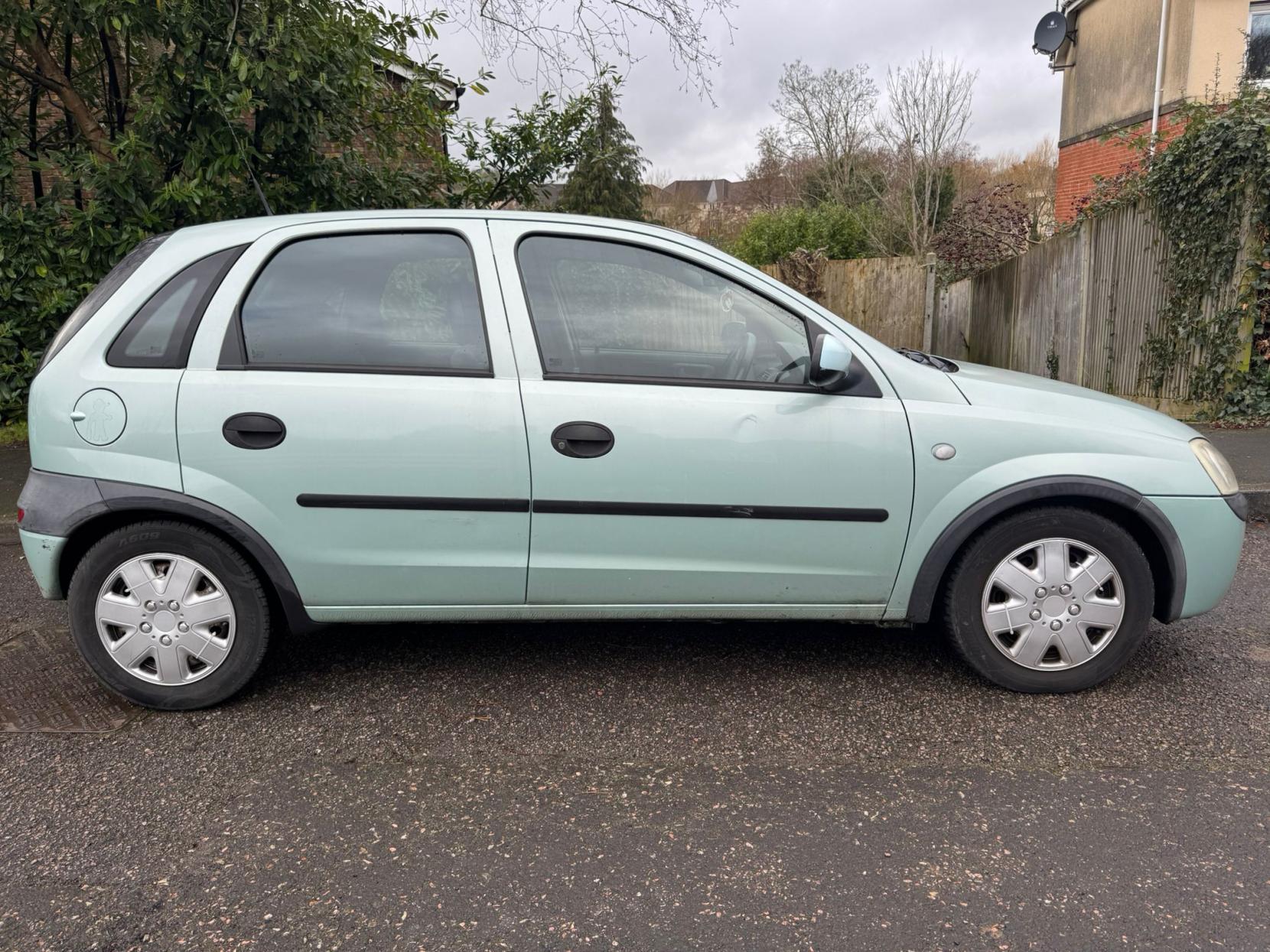 Vauxhall Corsa 1.4i 16v Comfort Hatchback 5dr Petrol Automatic (192 g/km, 89 bhp)