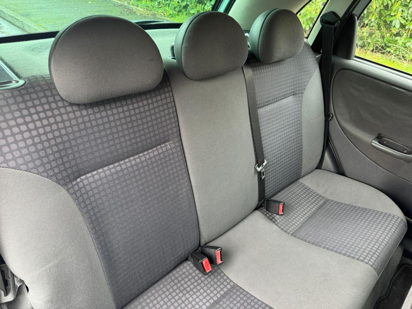 Vauxhall Corsa 1.4i 16v Comfort Hatchback 5dr Petrol Automatic (192 g/km, 89 bhp)