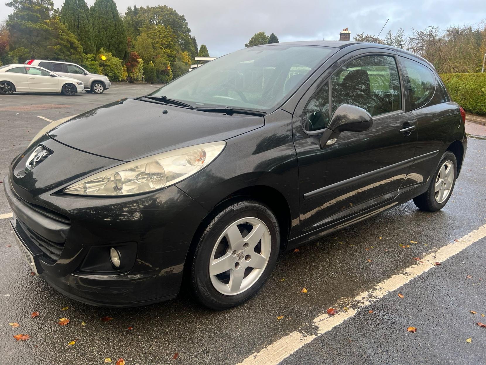 Peugeot 207 1.6i petrol