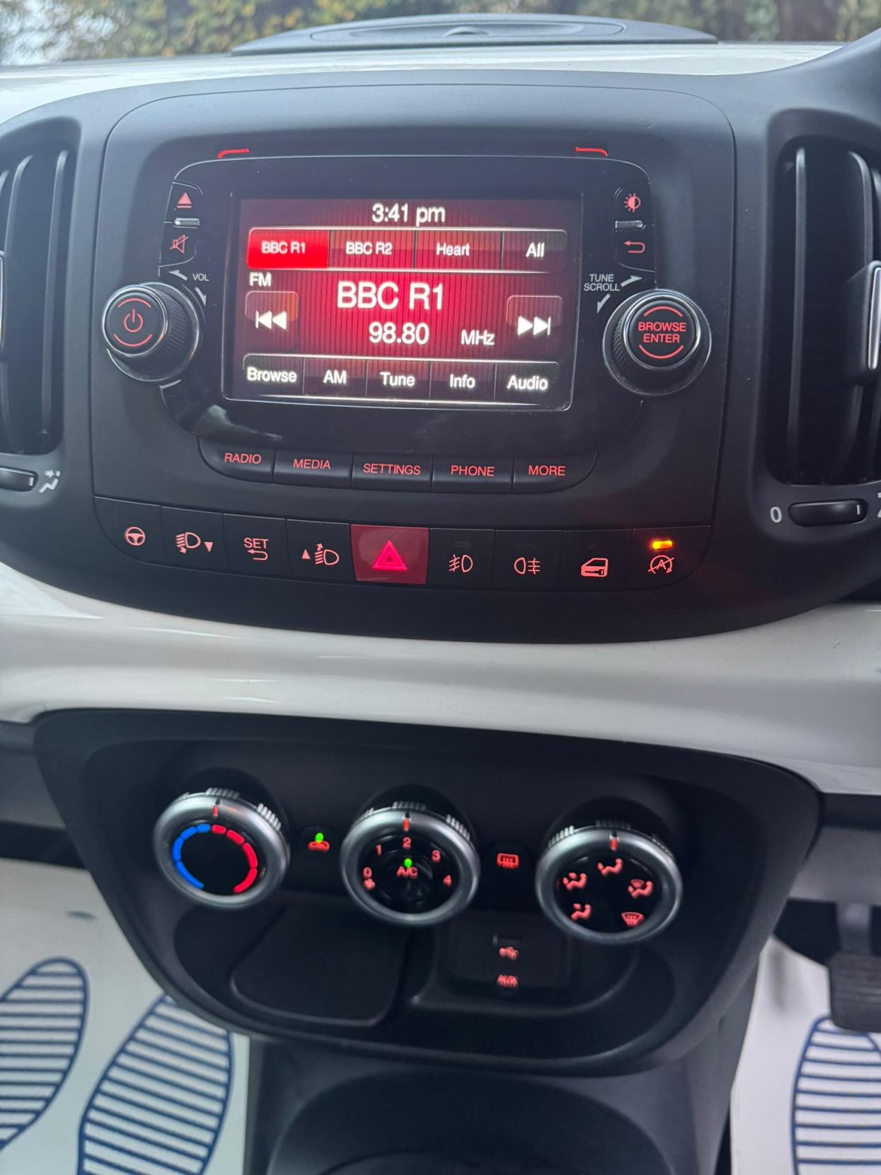 Fiat 500L 1.3 MultiJet Trekking MPV 5dr Diesel Manual Euro 5 (s/s) (85 bhp)