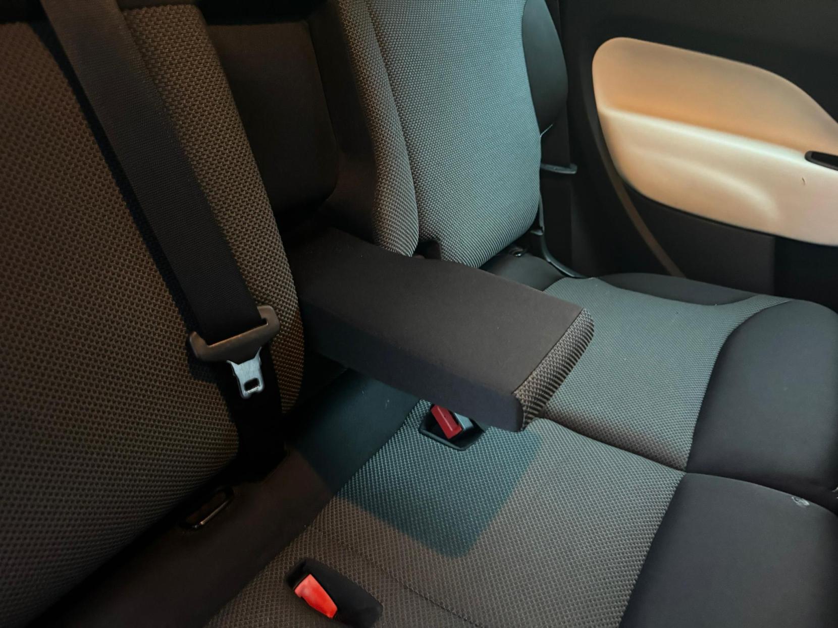 Fiat 500L 1.3 MultiJet Trekking MPV 5dr Diesel Manual Euro 5 (s/s) (85 bhp)