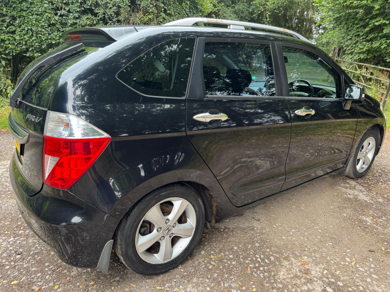 Honda FR-V 2.0 i-VTEC Sport MPV 5dr Petrol Manual (199 g/km, 148 bhp)