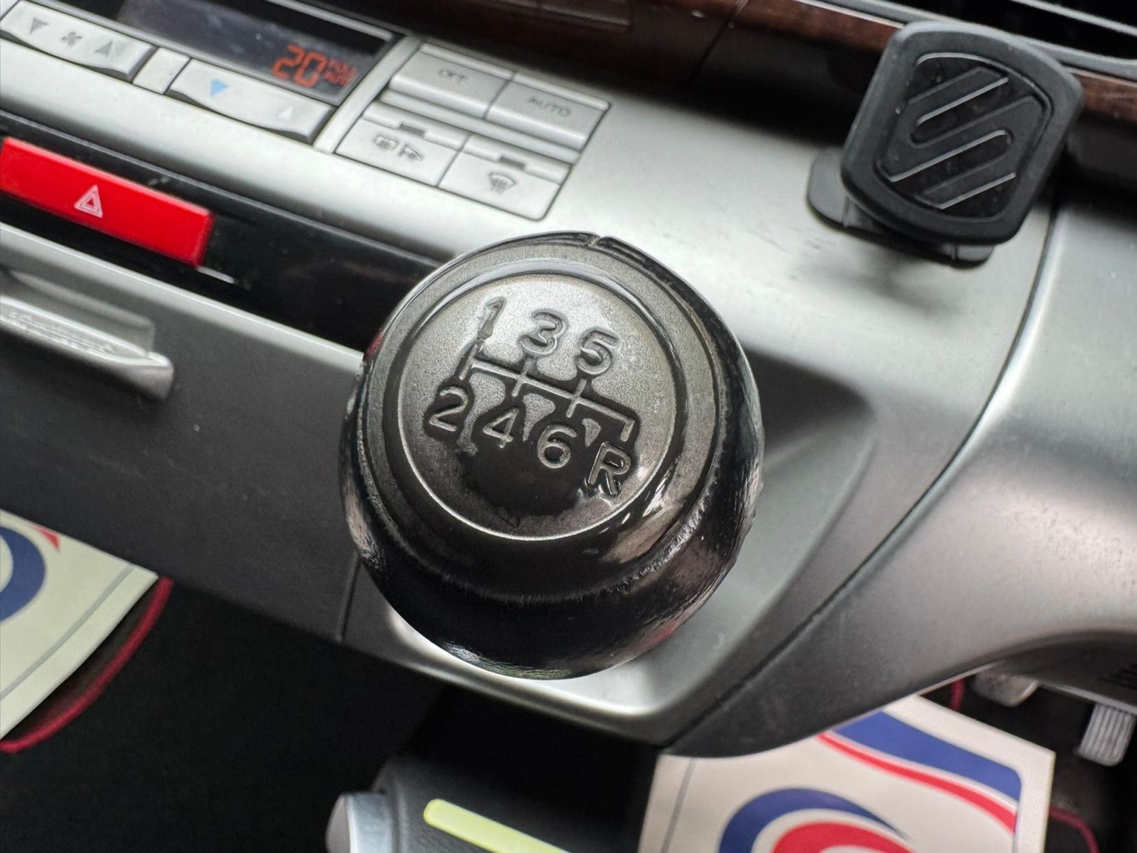 Honda FR-V 2.0 i-VTEC Sport MPV 5dr Petrol Manual (199 g/km, 148 bhp)