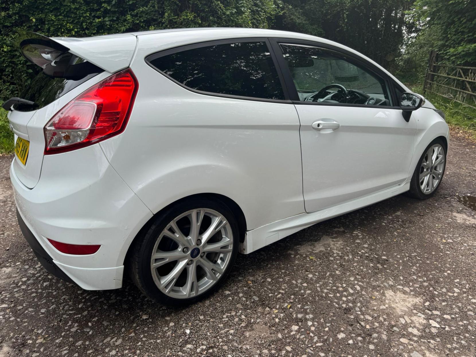 Ford Fiesta 1.0T EcoBoost Zetec S Hatchback 3dr Petrol Manual Euro 6 (s/s) (125 ps)
