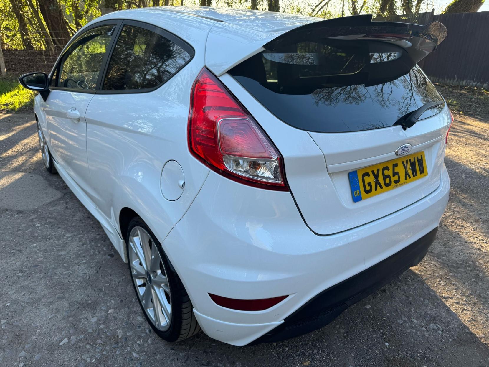 Ford Fiesta 1.0T EcoBoost Zetec S Hatchback 3dr Petrol Manual Euro 6 (s/s) (125 ps)