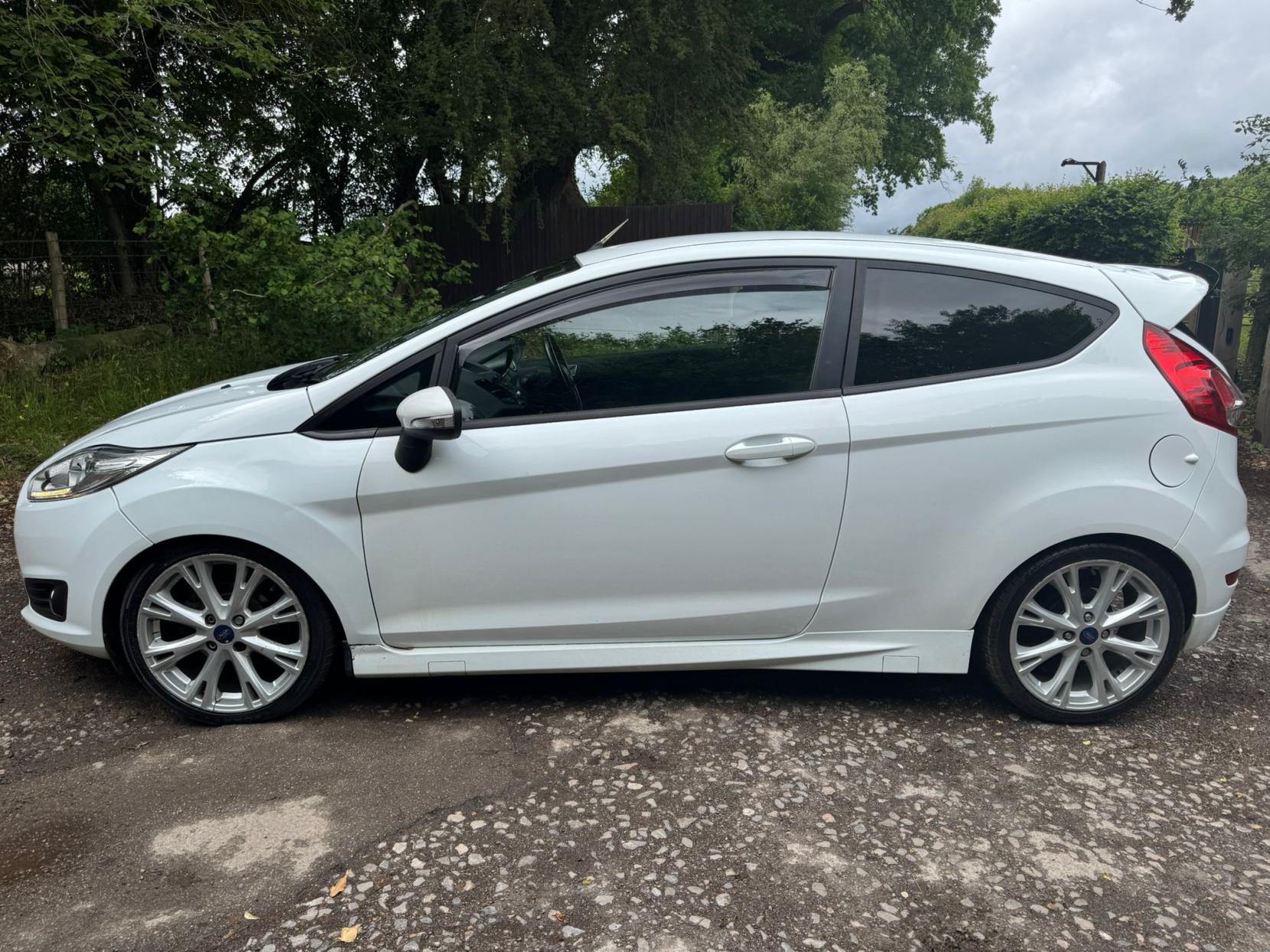 Ford Fiesta 1.0T EcoBoost Zetec S Hatchback 3dr Petrol Manual Euro 6 (s/s) (125 ps)