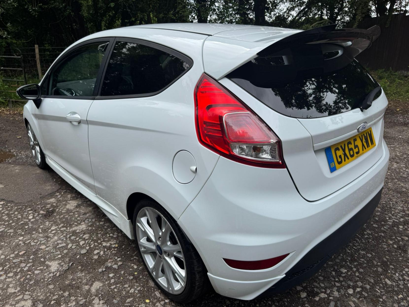 Ford Fiesta 1.0T EcoBoost Zetec S Hatchback 3dr Petrol Manual Euro 6 (s/s) (125 ps)