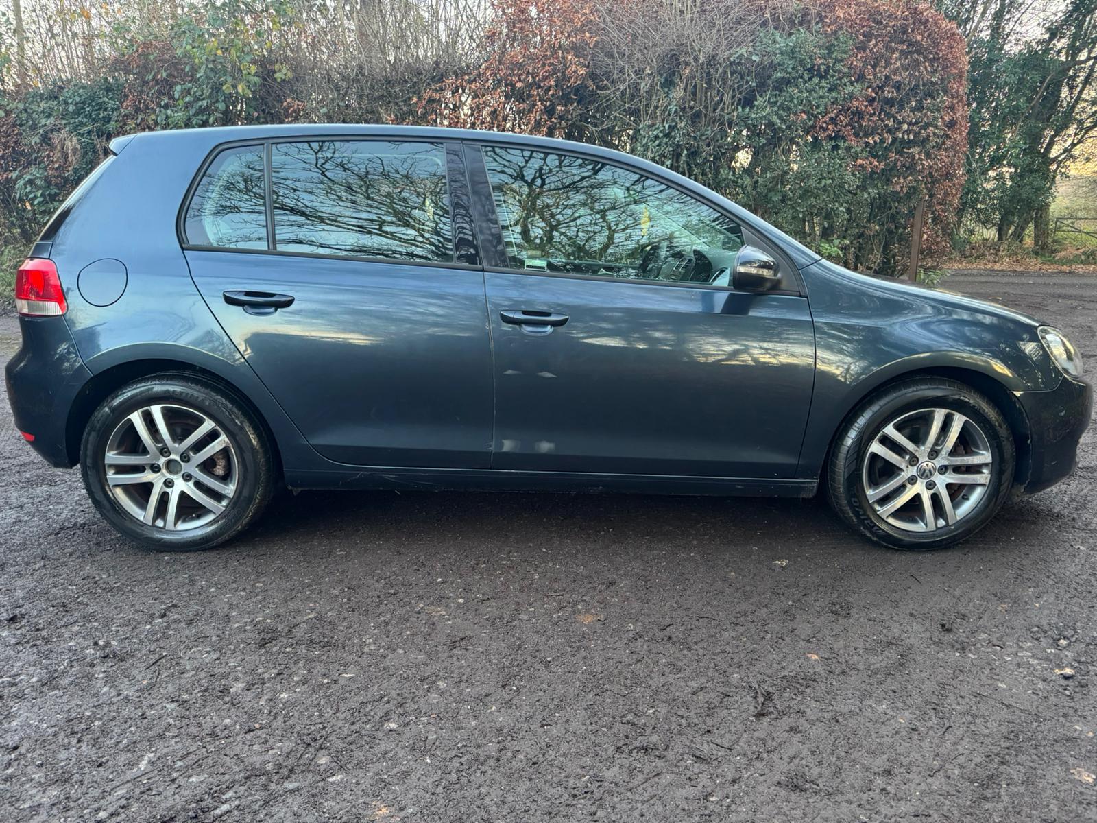 Volkswagen Golf 2.0 TDI SE Hatchback 5dr Diesel DSG Euro 5 (140 ps)