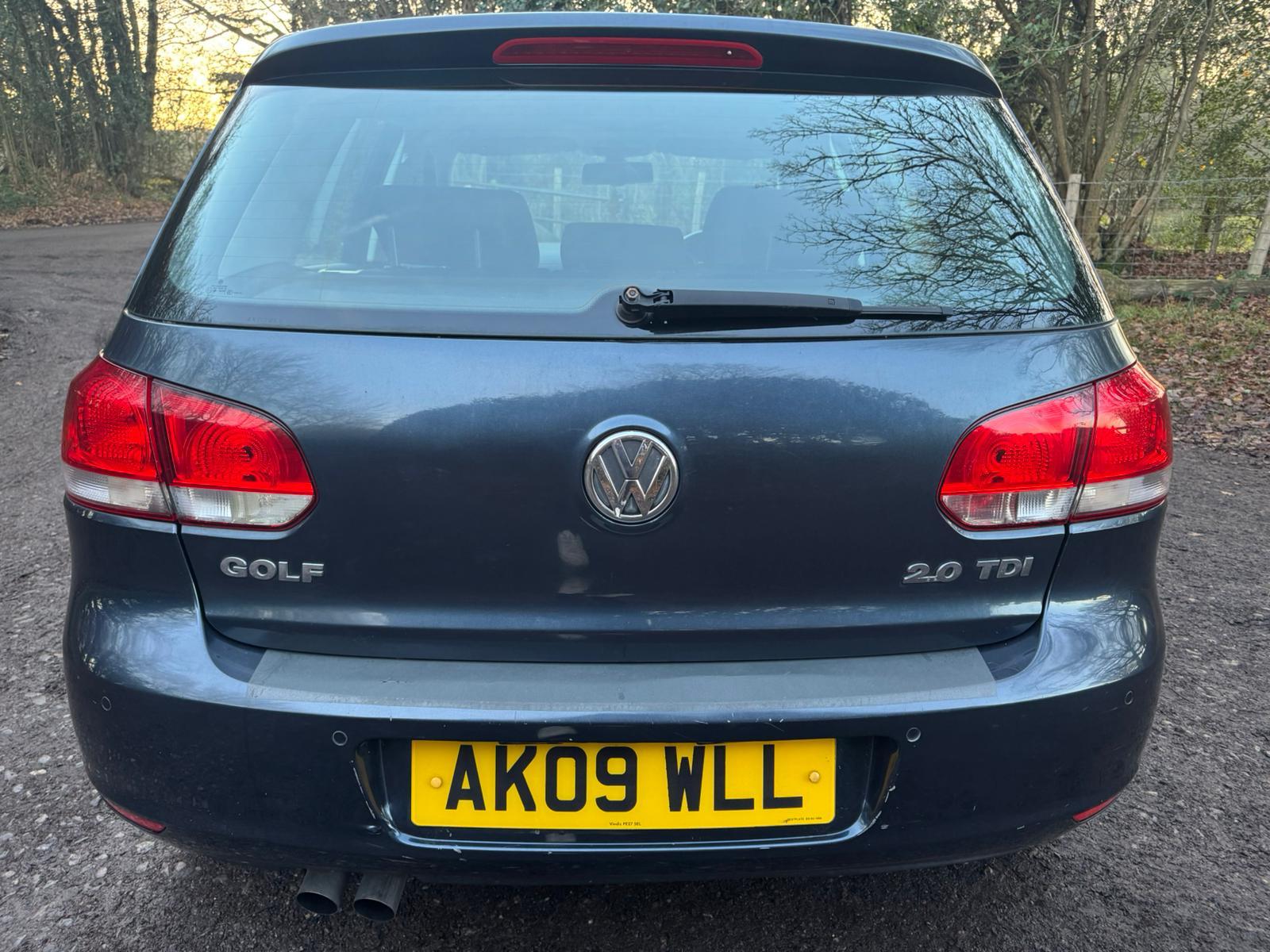 Volkswagen Golf 2.0 TDI SE Hatchback 5dr Diesel DSG Euro 5 (140 ps)