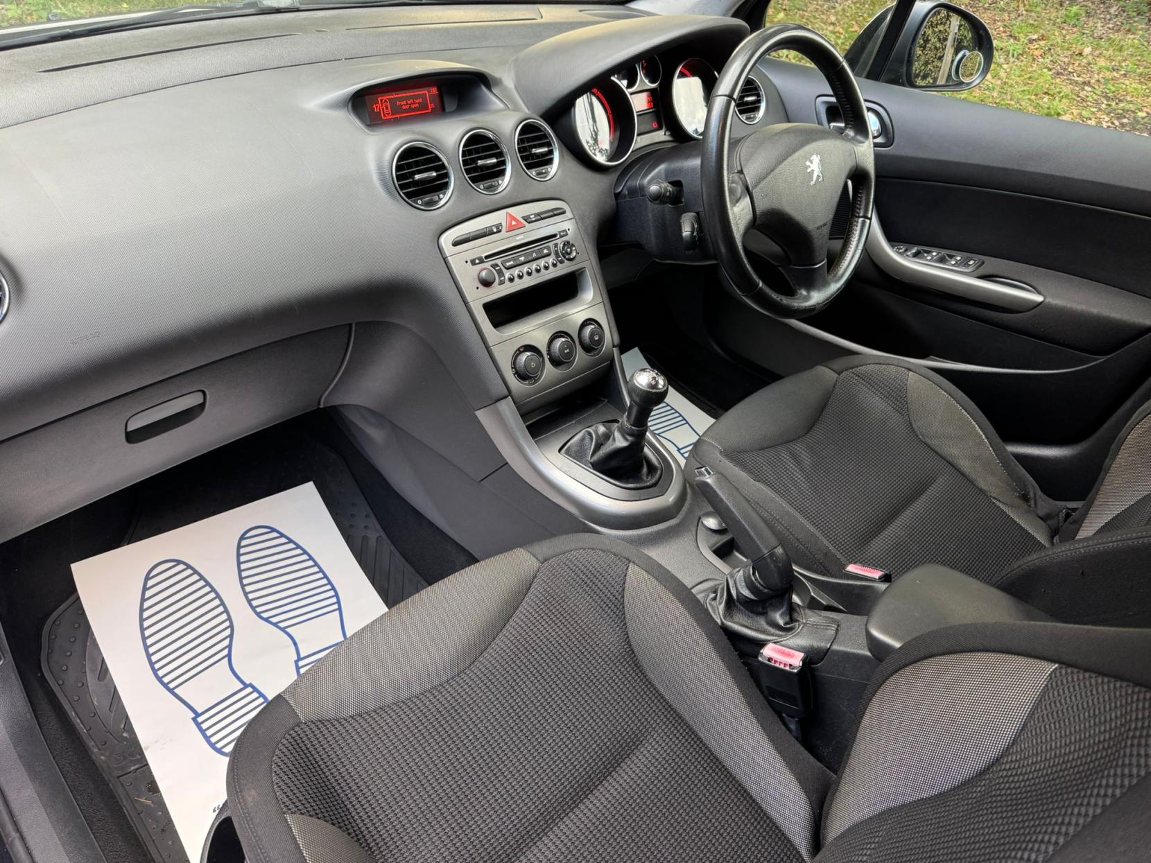 Peugeot 308 1.6 HDi FAP Sport Hatchback 5dr Diesel Manual (134 g/km, 110 bhp)