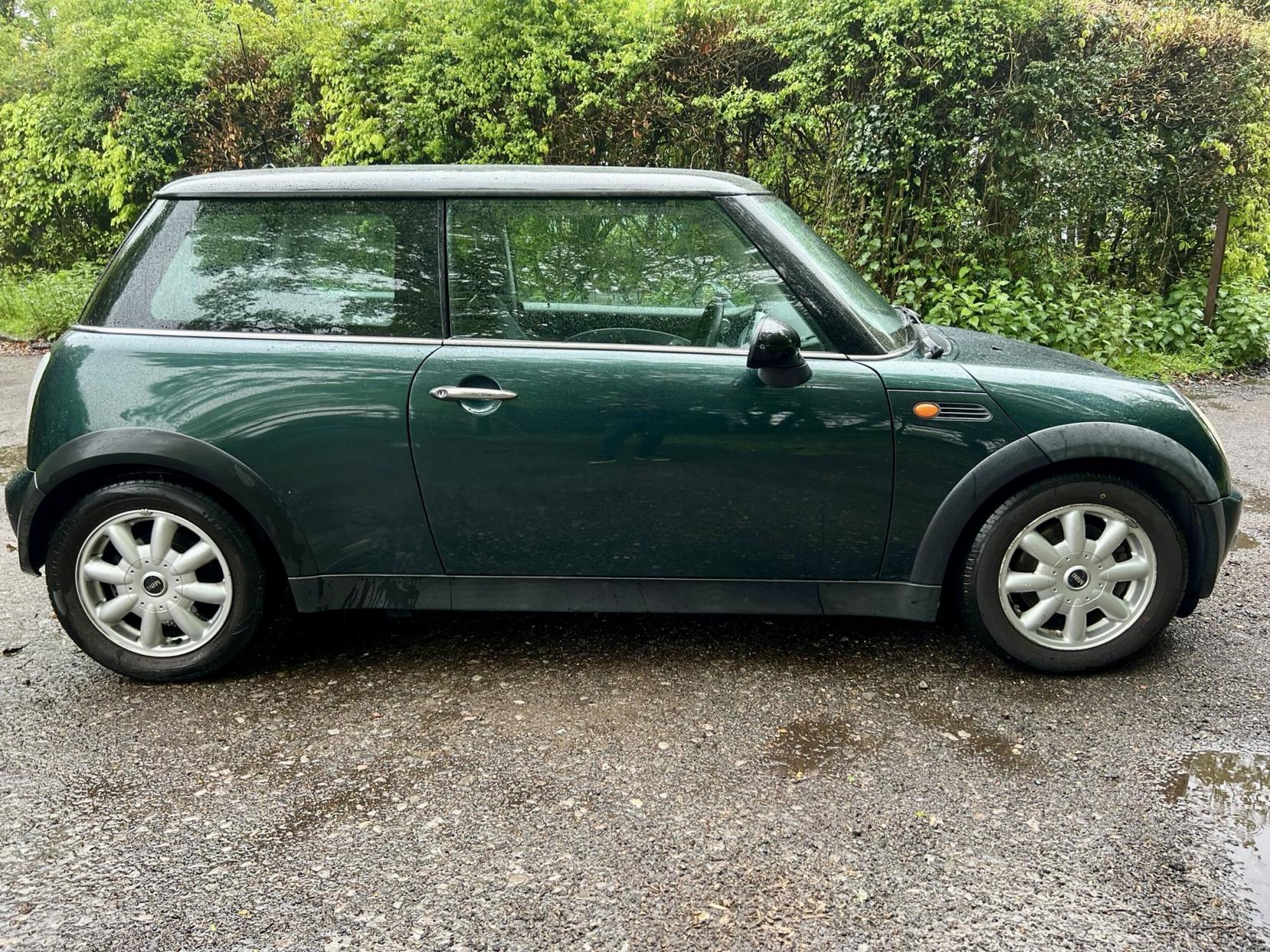 MINI Hatch 1.6 Cooper Hatchback 3dr Petrol Manual Euro 3 (115 ps)