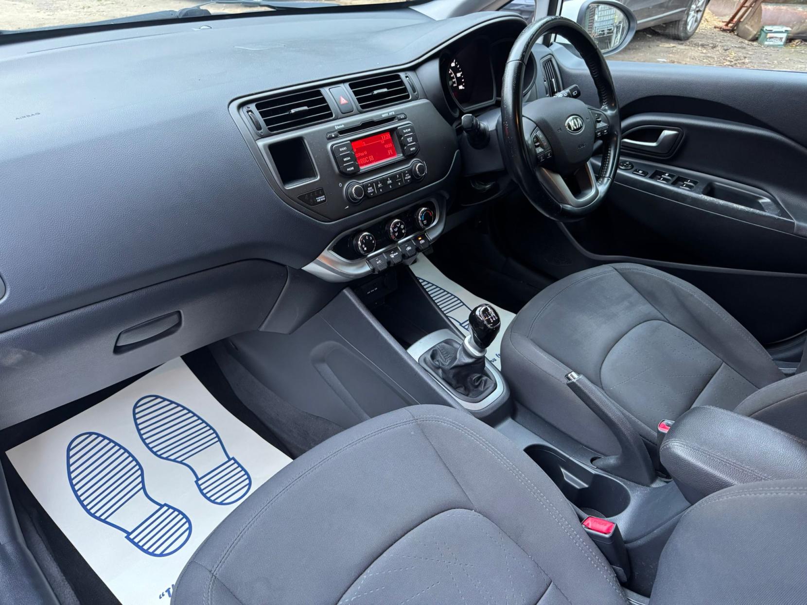 Kia Rio 1.1 CRDi EcoDynamics 2 Hatchback 5dr Diesel Manual Euro 5 (s/s) (74 bhp)