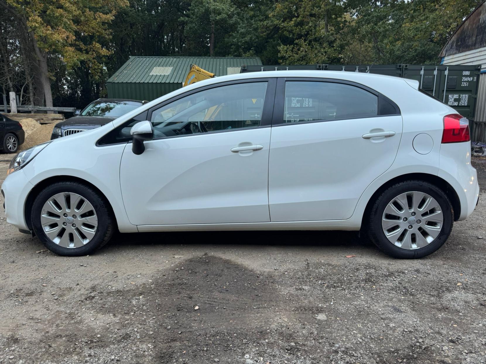 Kia Rio 1.1 CRDi EcoDynamics 2 Hatchback 5dr Diesel Manual Euro 5 (s/s) (74 bhp)