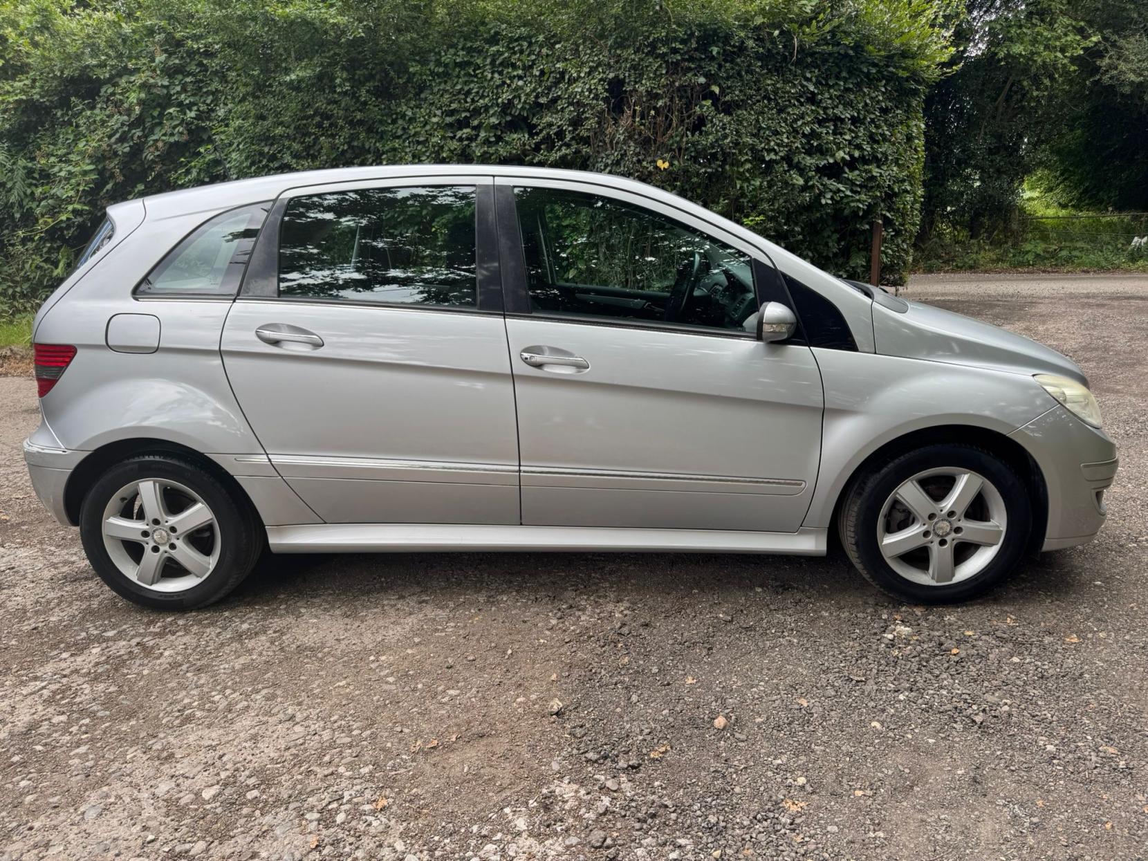 Mercedes-Benz B Class 1.7 B170 SE MPV 5dr Petrol CVT (171 g/km, 116 bhp)
