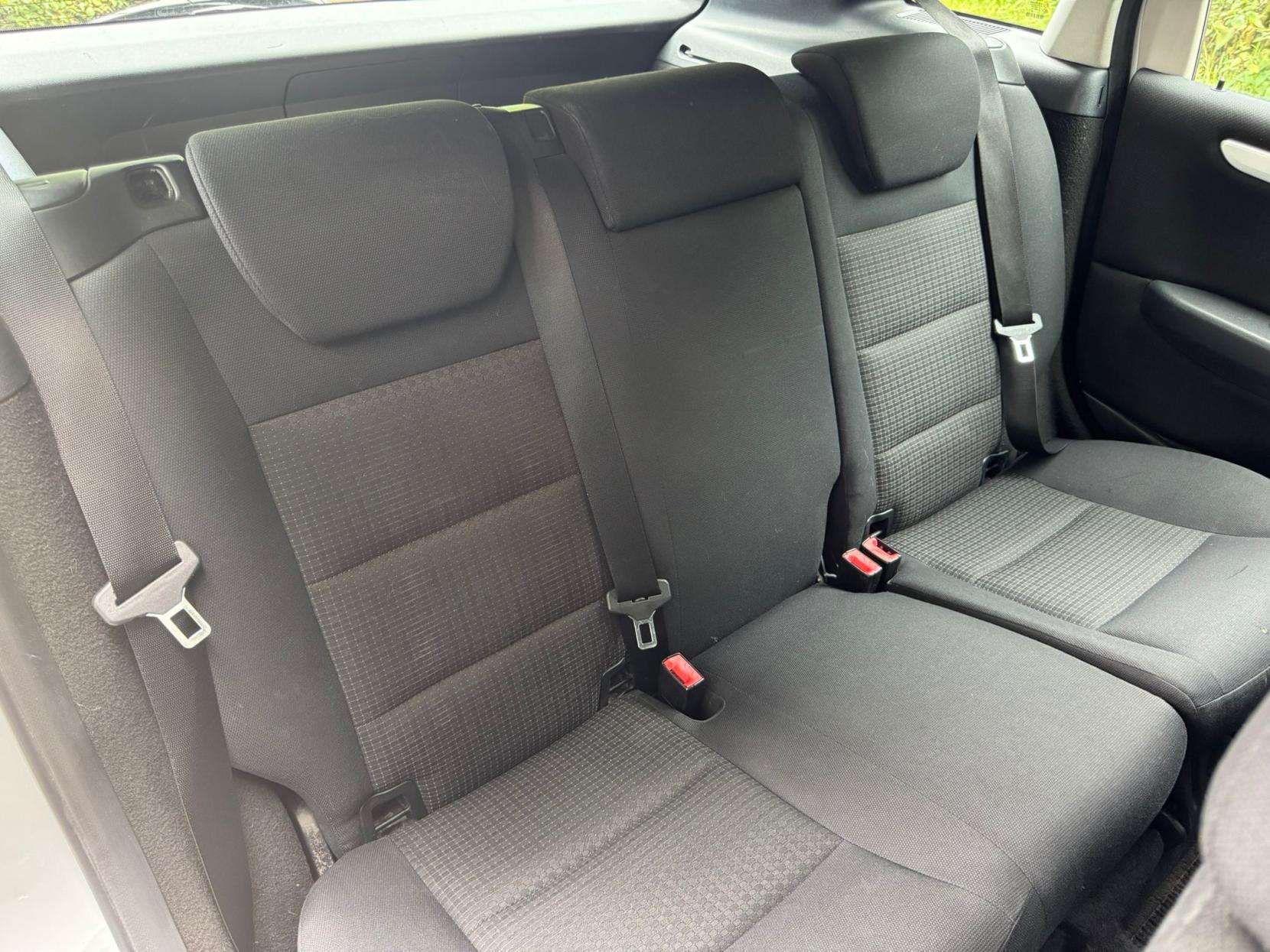 Mercedes-Benz B Class 1.7 B170 SE MPV 5dr Petrol CVT (171 g/km, 116 bhp)