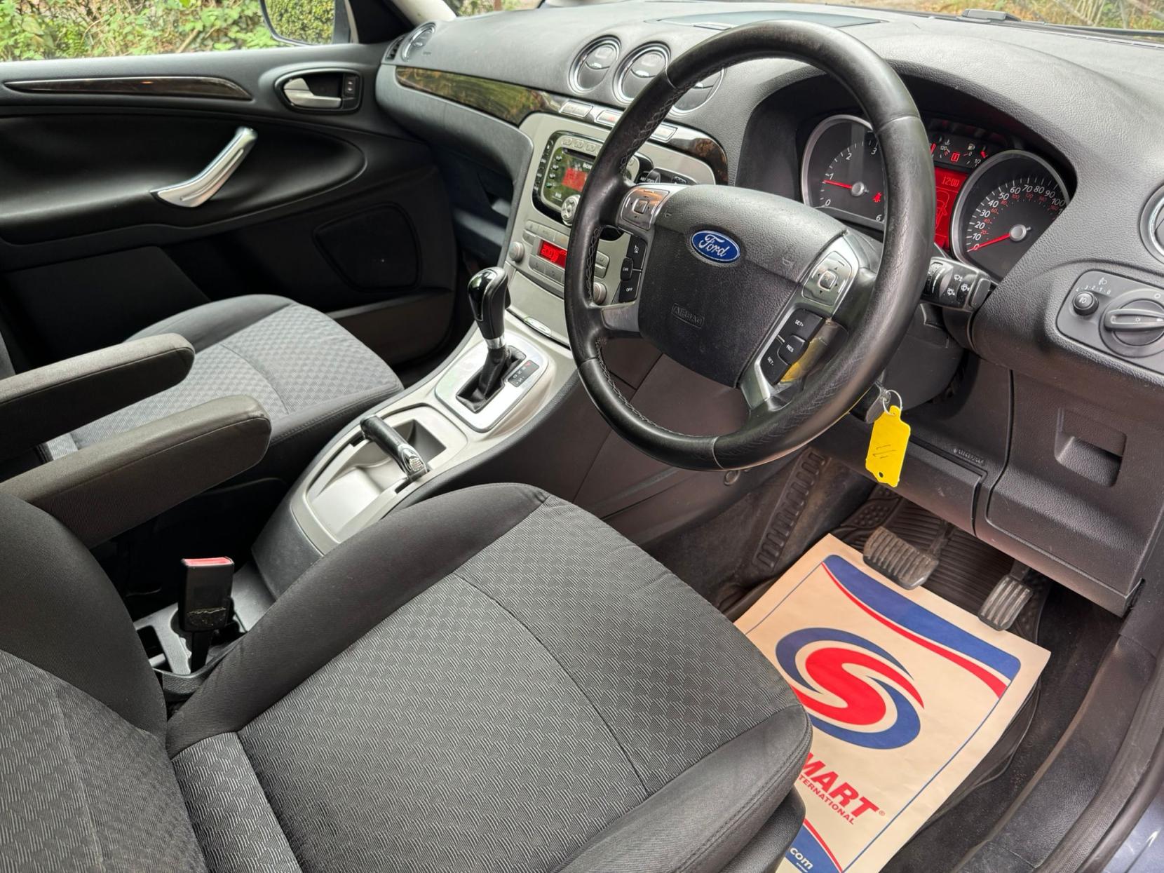 Ford Galaxy 2.0 TDCi Ghia MPV 5dr Diesel Automatic (196 g/km, 138 bhp)