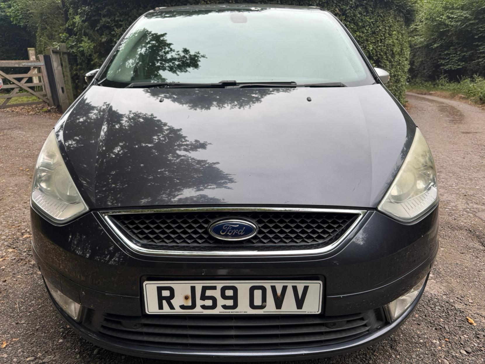 Ford Galaxy 2.0 TDCi Ghia MPV 5dr Diesel Automatic (196 g/km, 138 bhp)