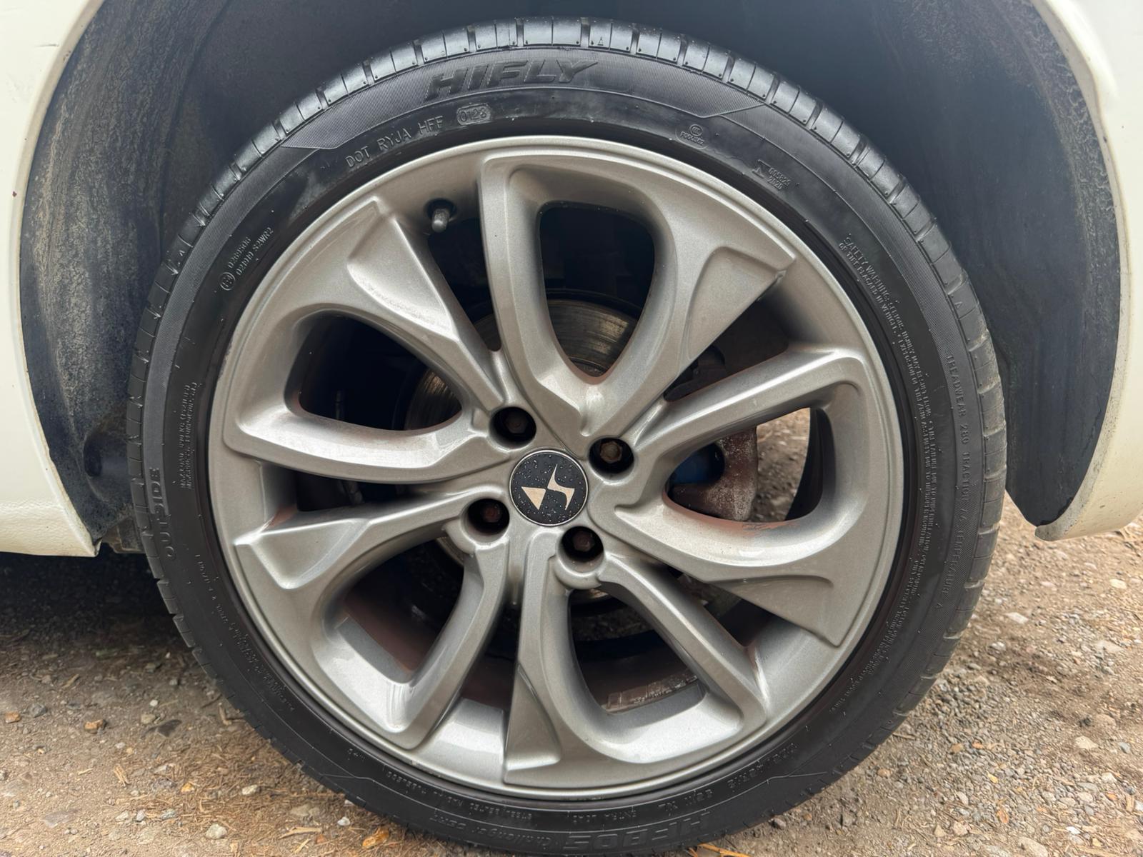 Citroen DS4 1.6 HDi DStyle Hatchback 5dr Diesel Manual Euro 5 (110 ps)