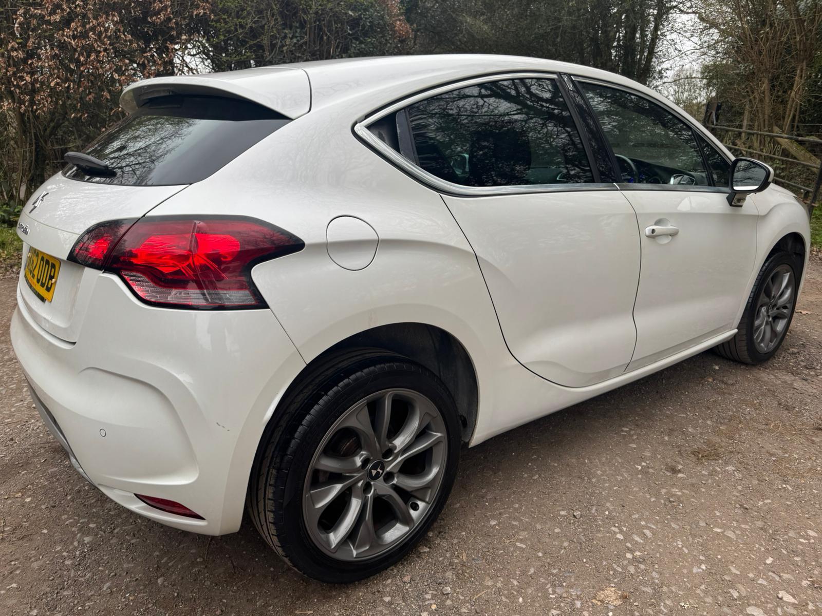 Citroen DS4 1.6 HDi DStyle Hatchback 5dr Diesel Manual Euro 5 (110 ps)